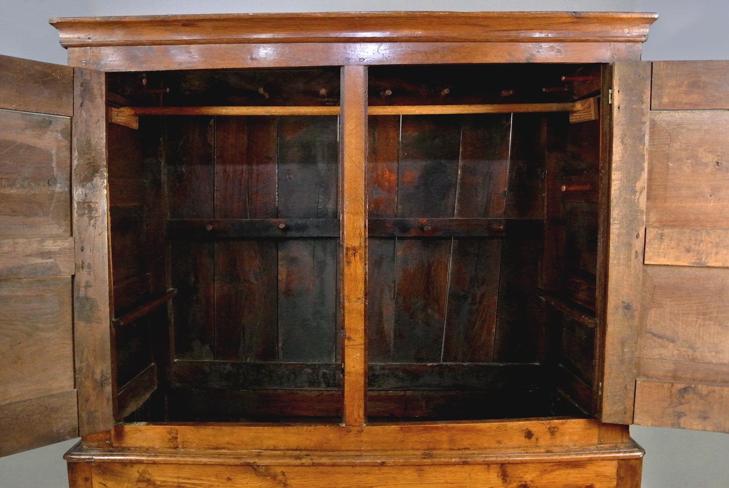 Beautiful Large 17th Century Yew, Oak and Fruitwood Press Cupboard / Wardrobe For Sale 2