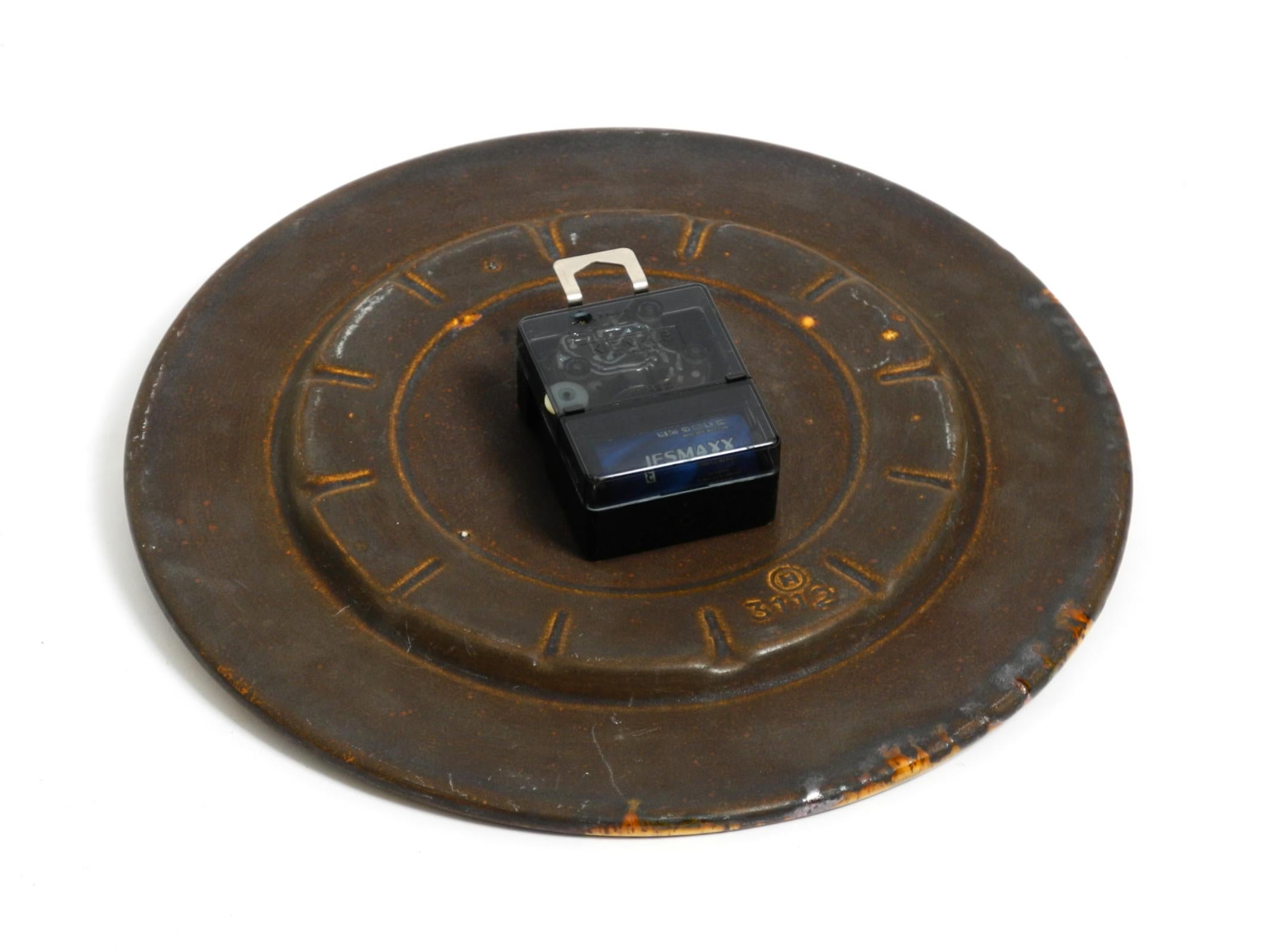Precioso gran reloj de pared de cerámica Fat Lava de los años 60, de Kienzle en venta 3