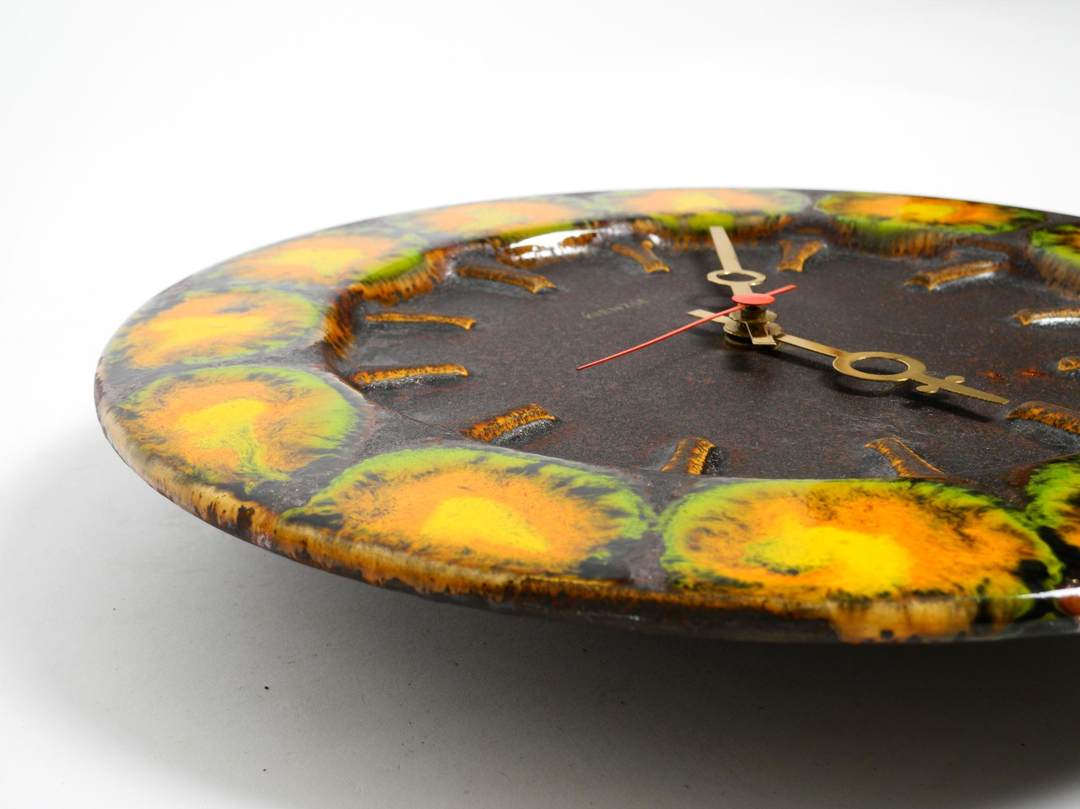 Precioso gran reloj de pared de cerámica Fat Lava de los años 60, de Kienzle en venta 2