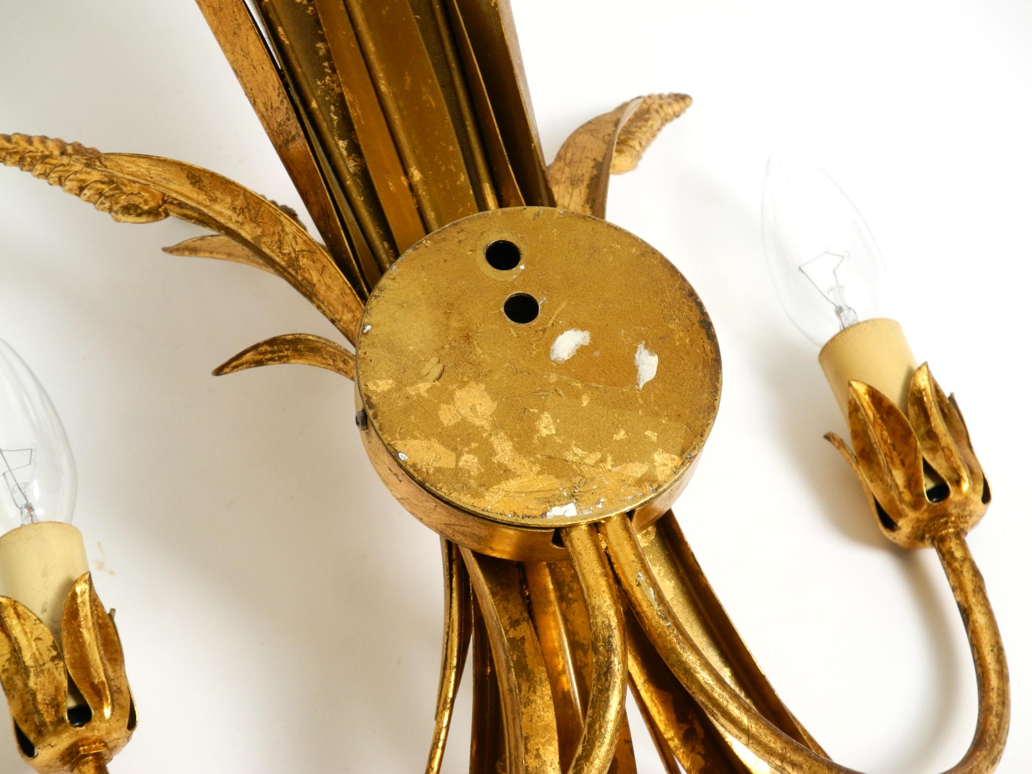 Precioso aplique grande de metal dorado de 2 brazos de los años 70 de Hans Kögl en venta 5
