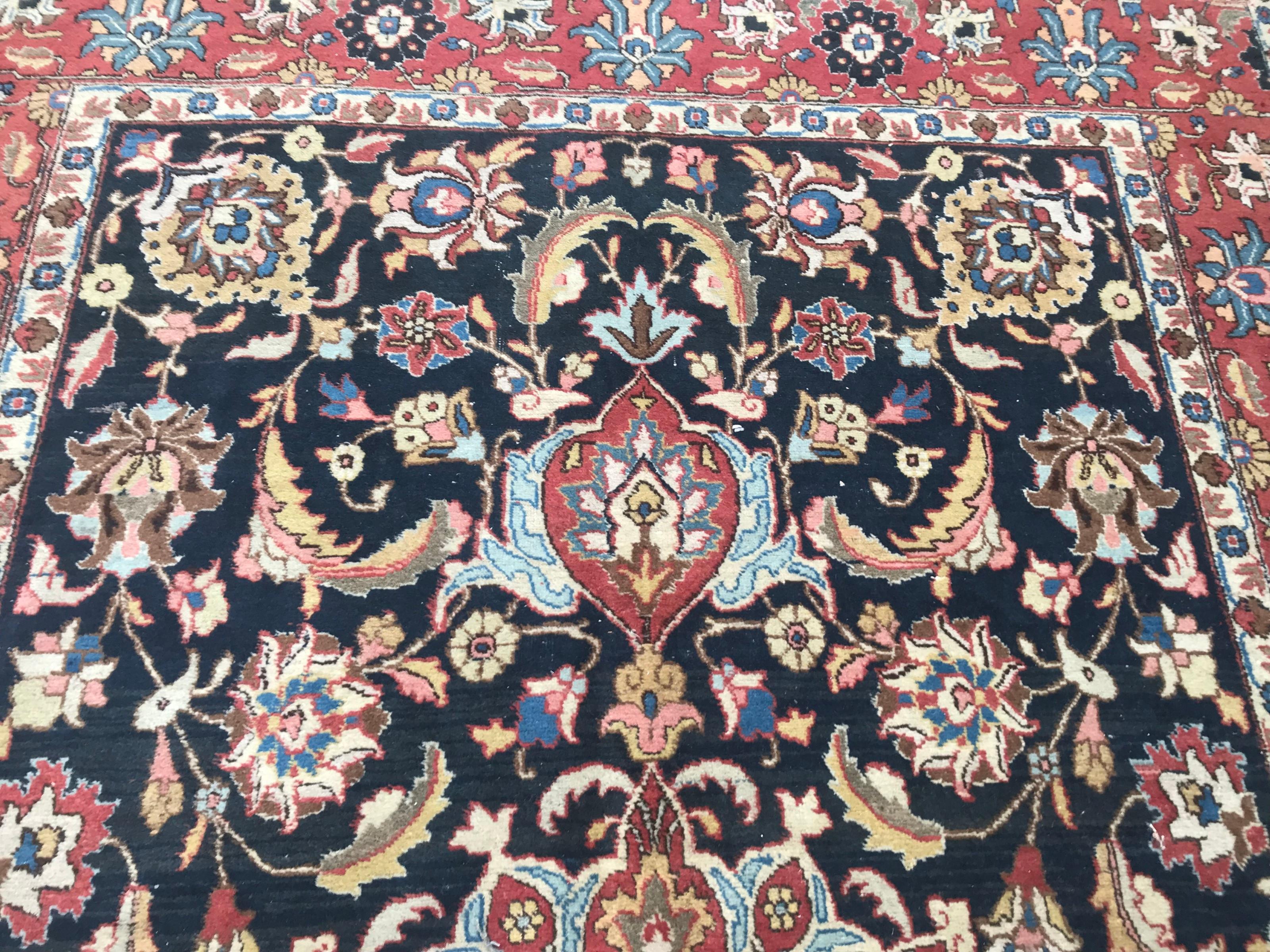 20th Century Beautiful Large Antique Tabriz Rug For Sale