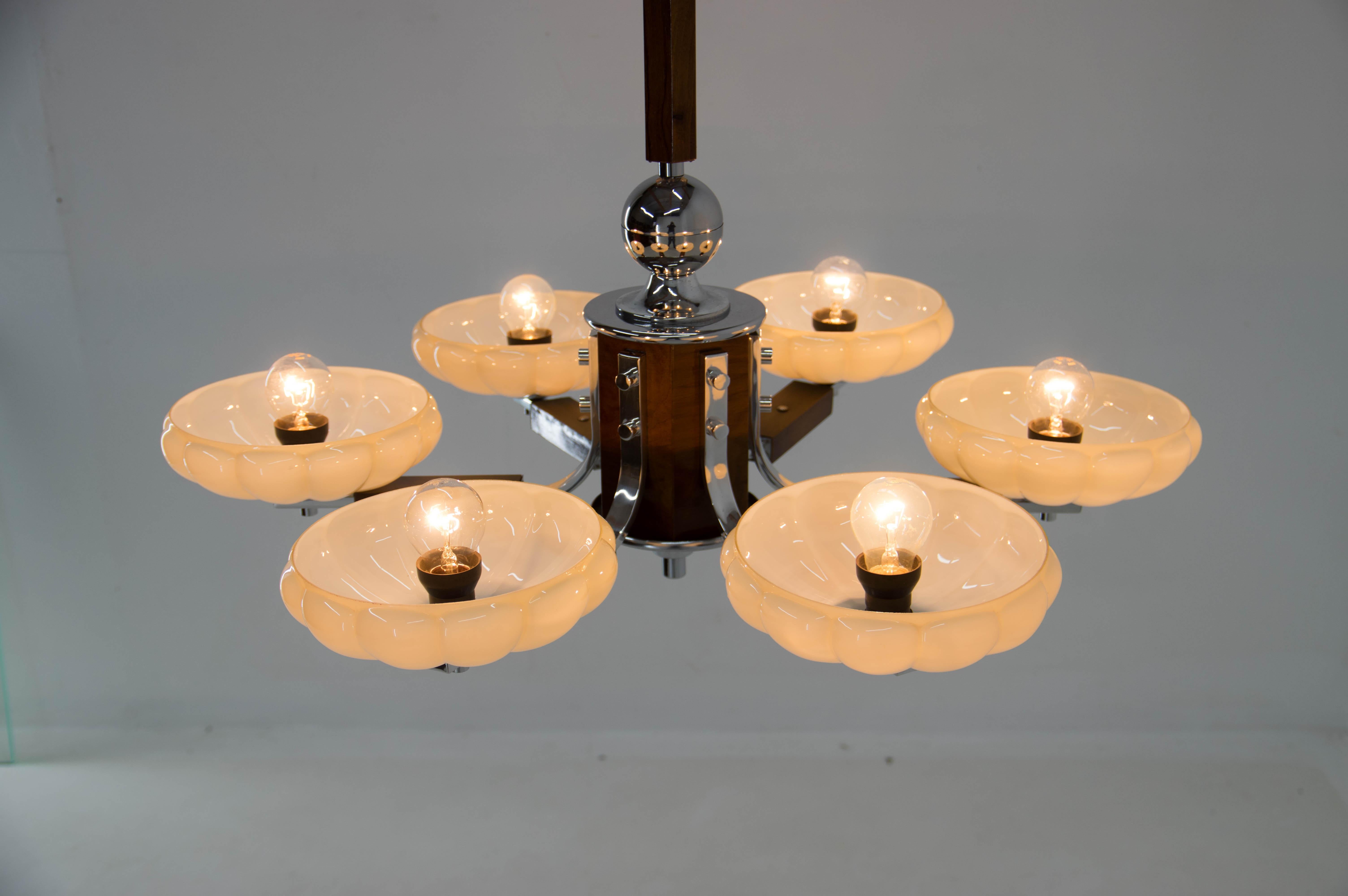 Beautiful Large Art Deco Chandelier, 1930s 3