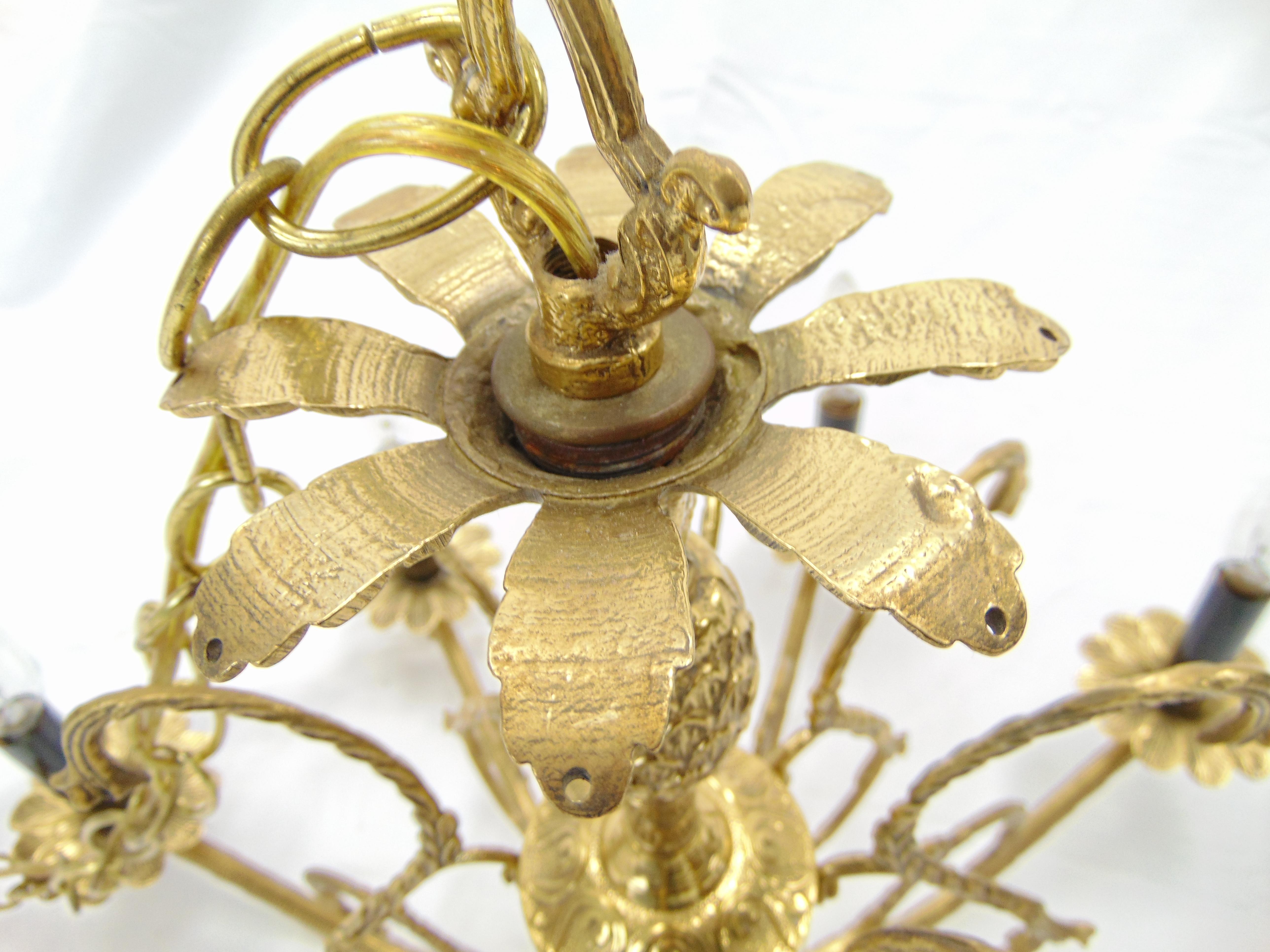 Beautiful Large Brass Pineapple Vintage Spanish Chandelier In Good Condition For Sale In Tulsa, OK
