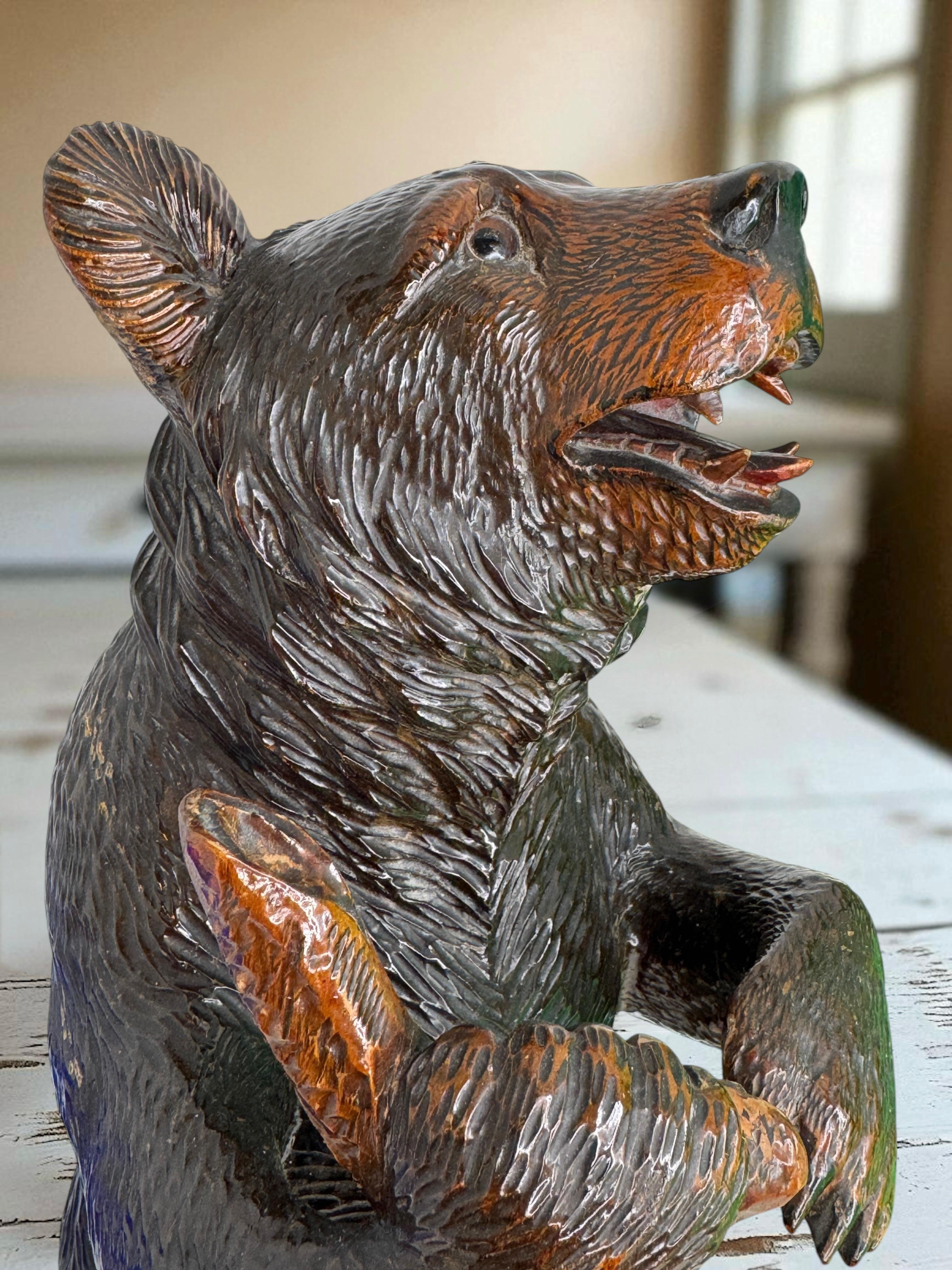 Bellissima statua di orso escursionista di grandi dimensioni, antica Svizzera in vendita 9