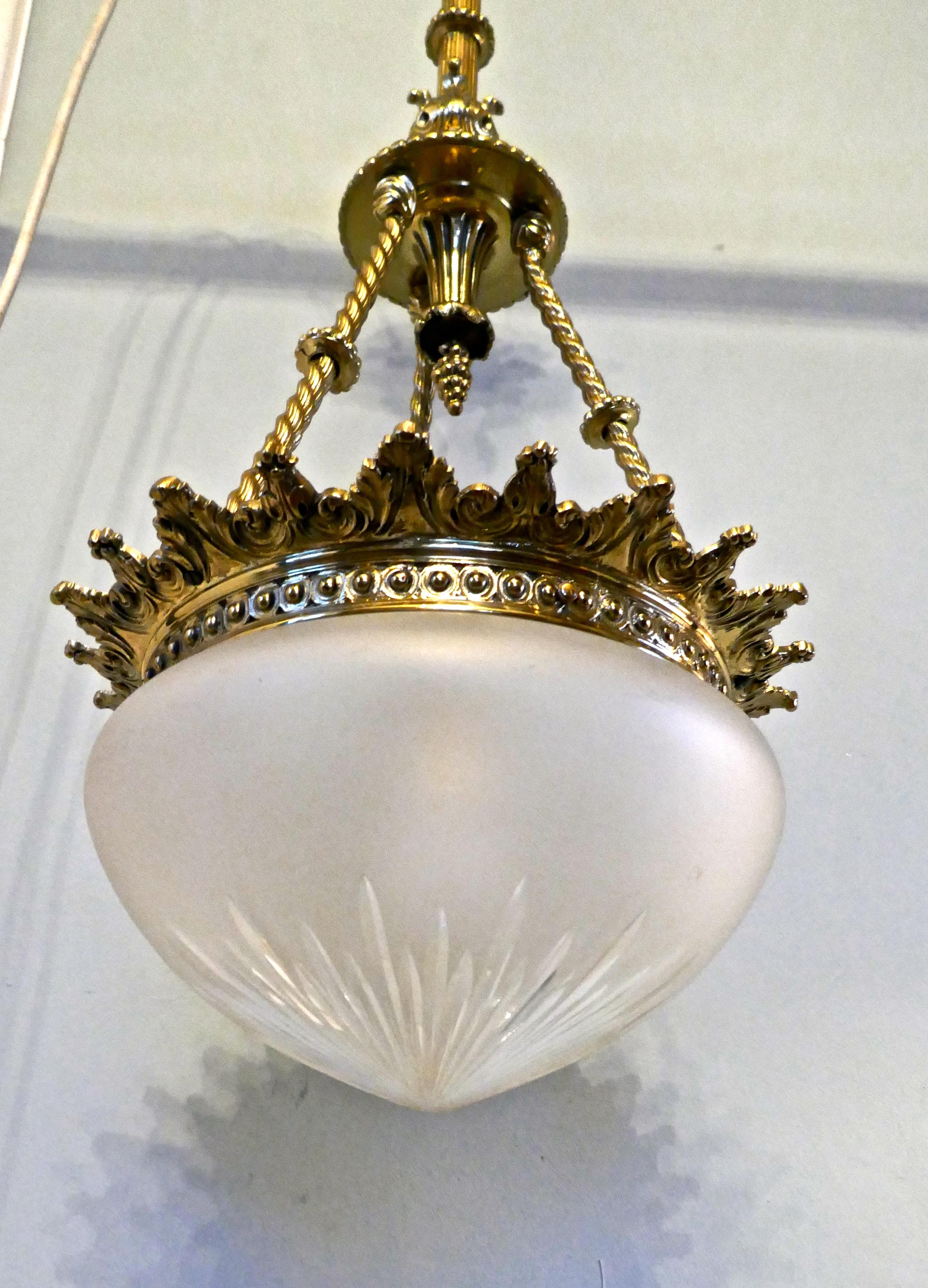 Beautiful Large Early 20th Century Empire Style Bowl Chandelier In Good Condition In Chillerton, Isle of Wight