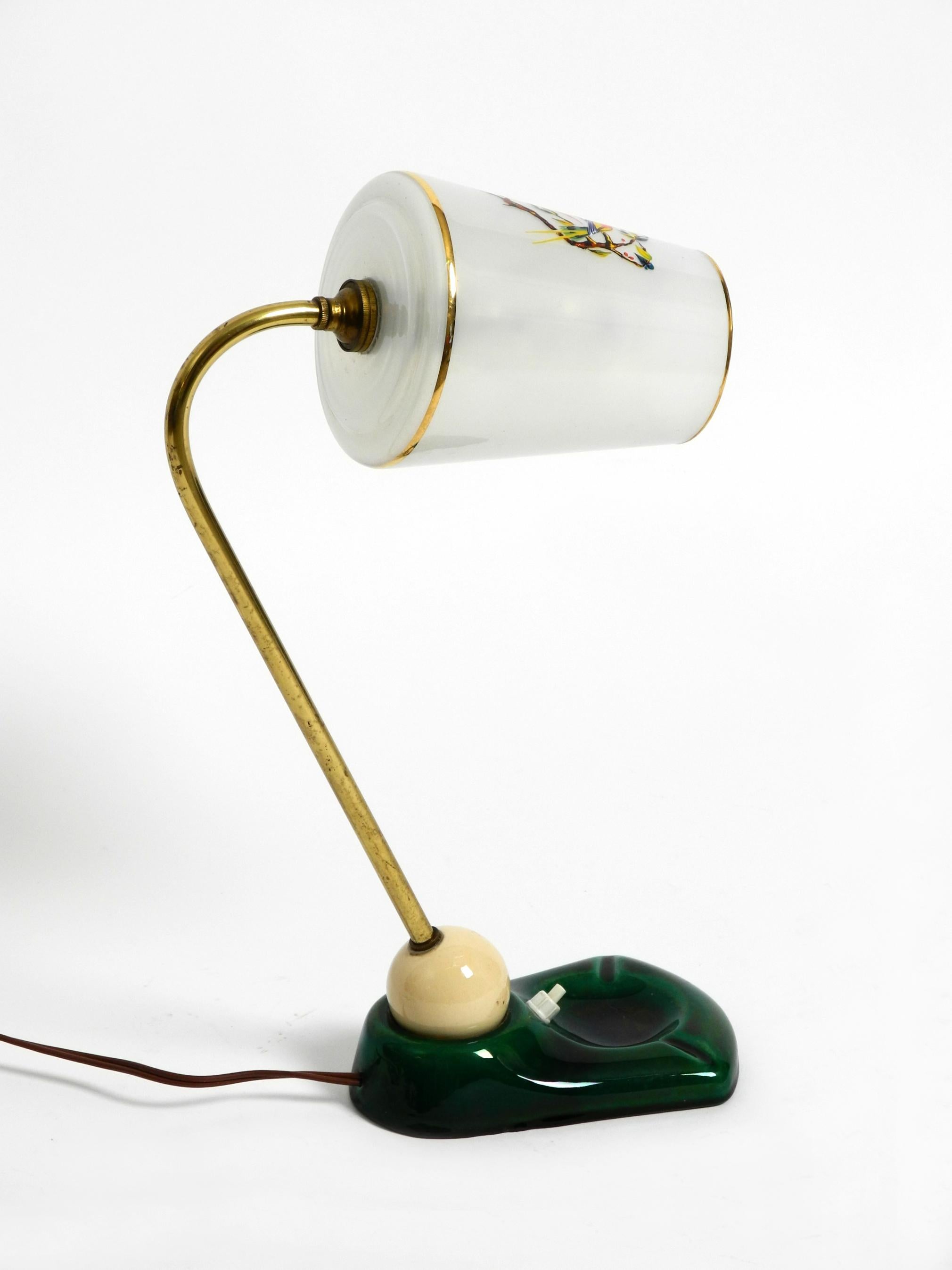 Beautiful large French 60s table lamp with glass shade and ceramic base For Sale 10