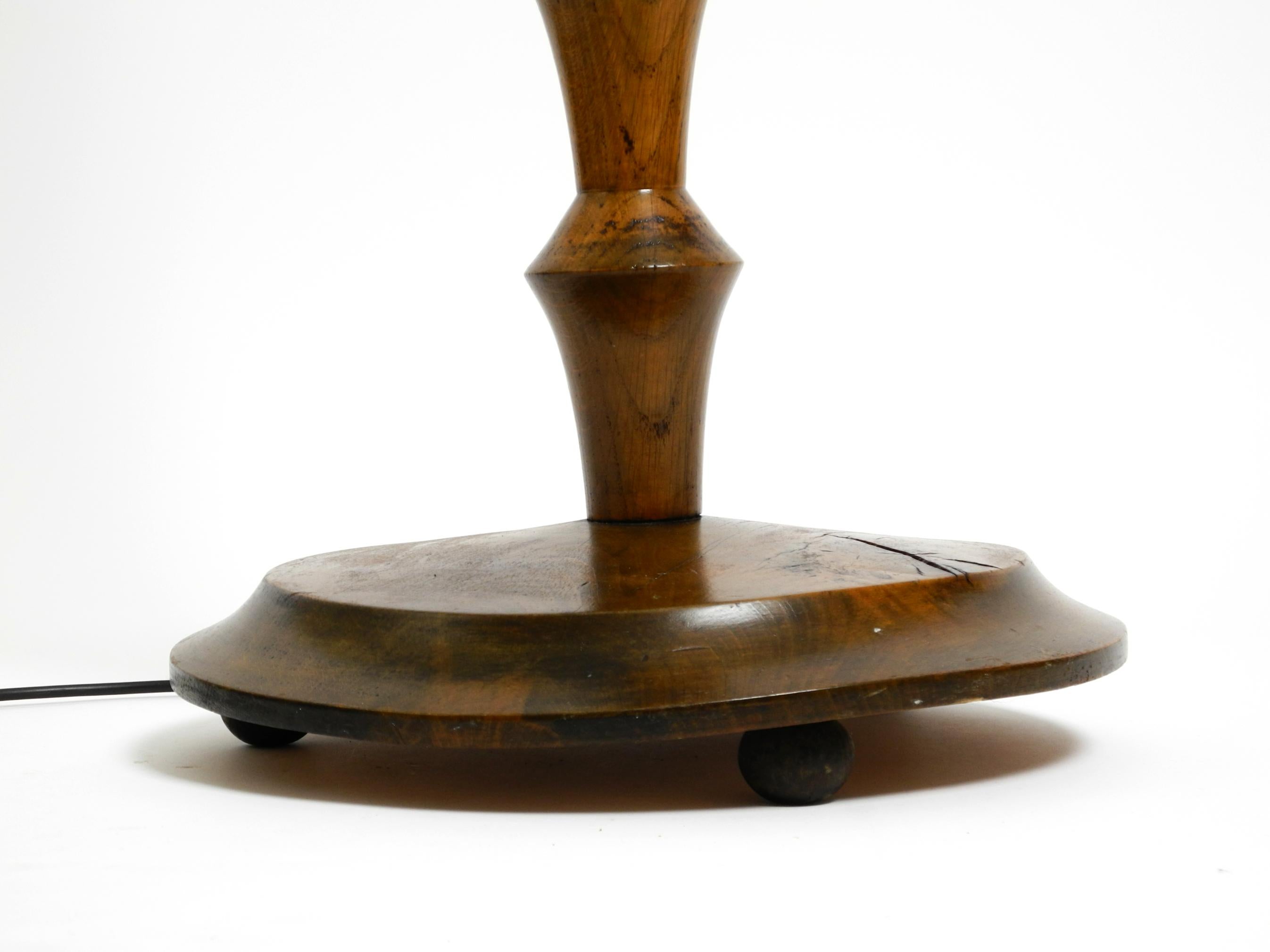 Beautiful large German 1930s floor lamp made of dark oak wood without shade For Sale 6