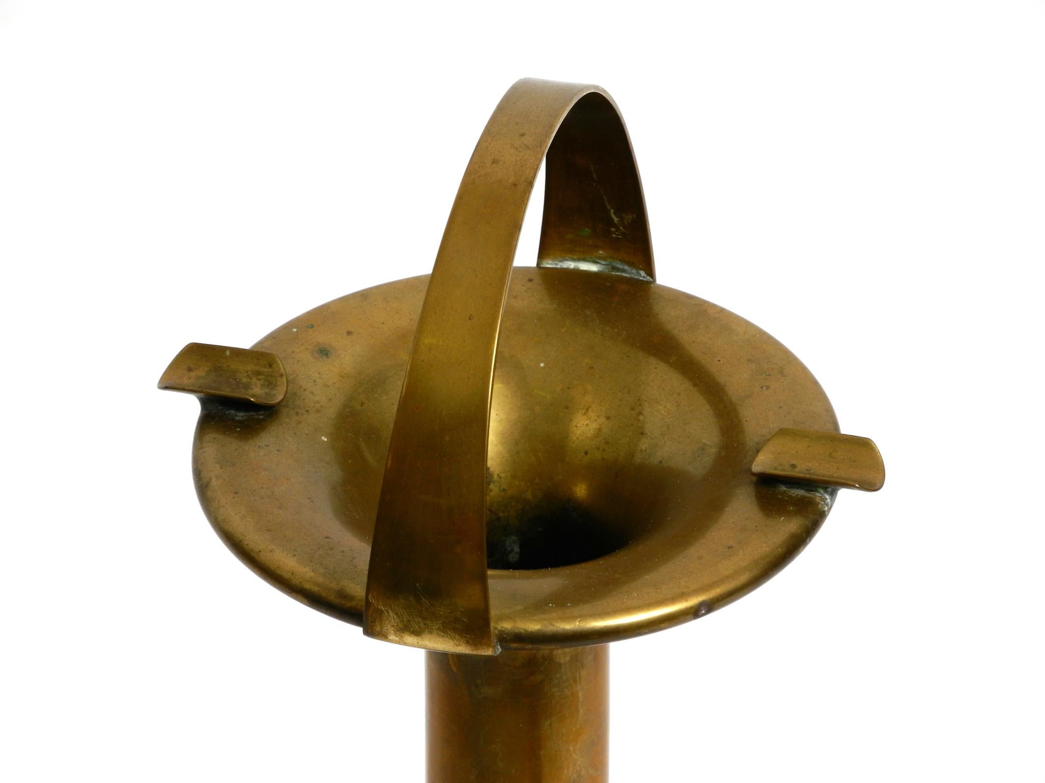 European Beautiful large heavy 1930s brass standing ashtray For Sale