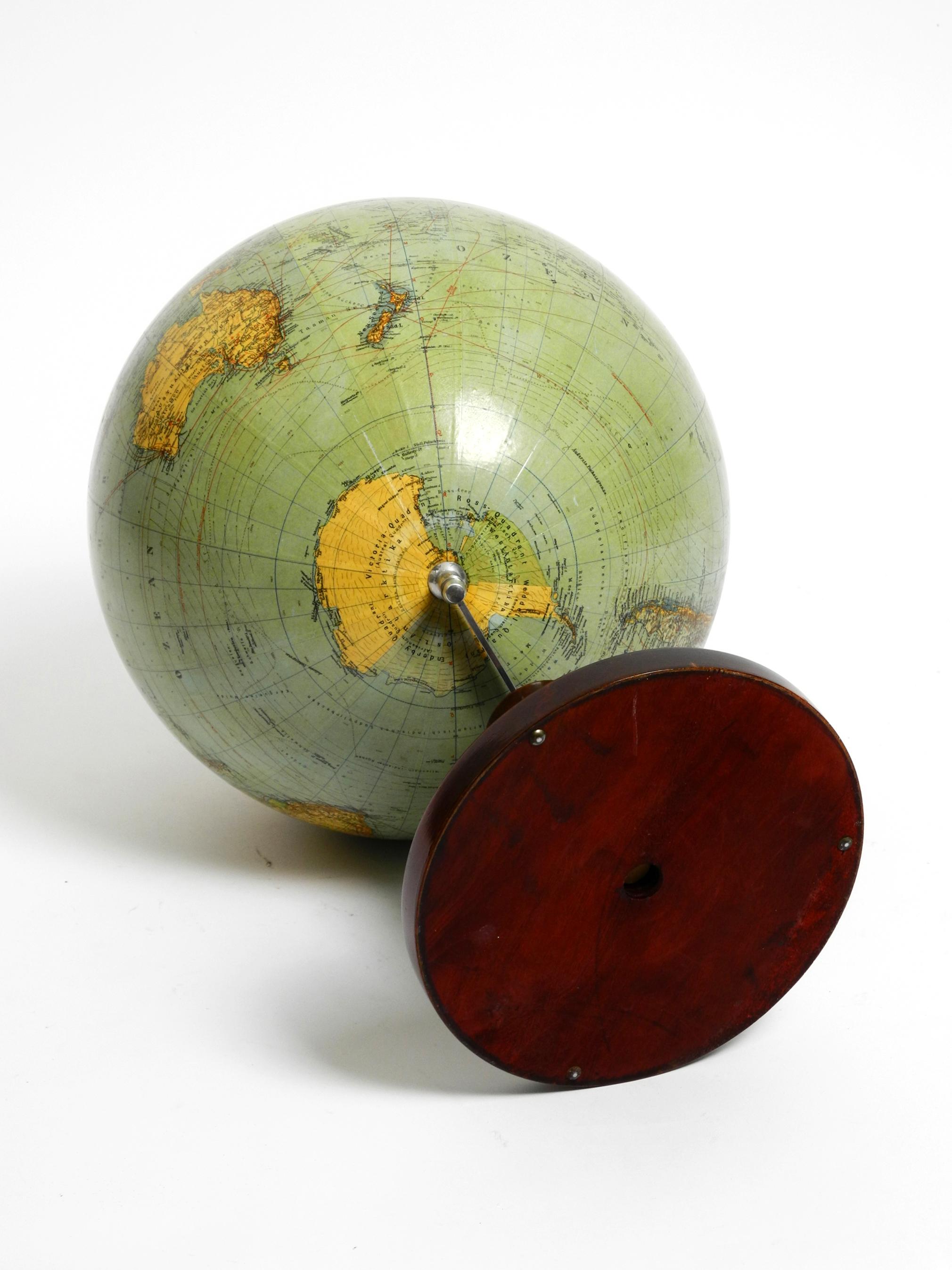 Beautiful large Mid Century earth globe from Columbus Verlag Paul Oestergaard For Sale 4