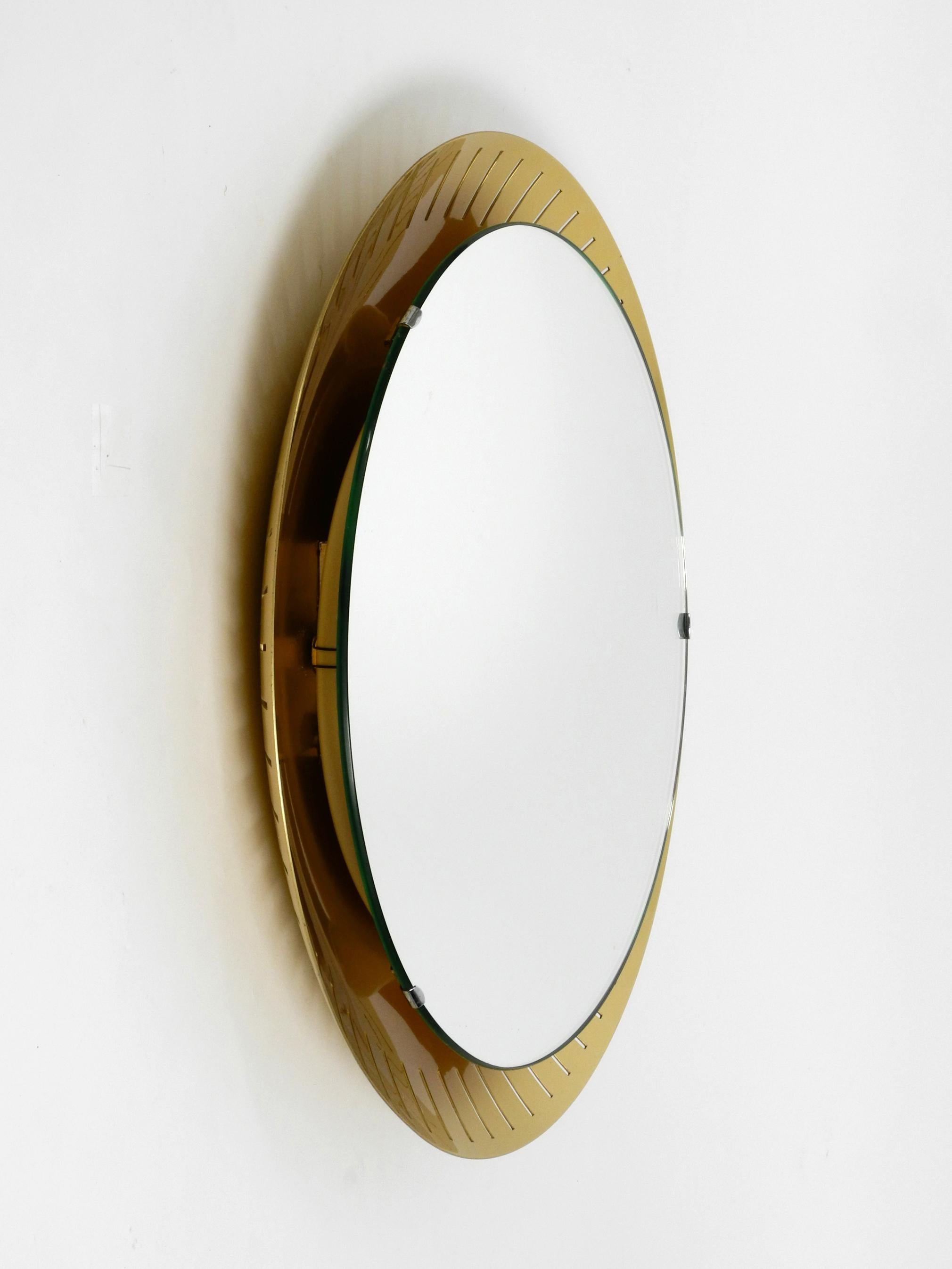 Beautiful Large Midcentury Illuminated Round Wall Mirror by Hillebrand Germany In Good Condition In München, DE