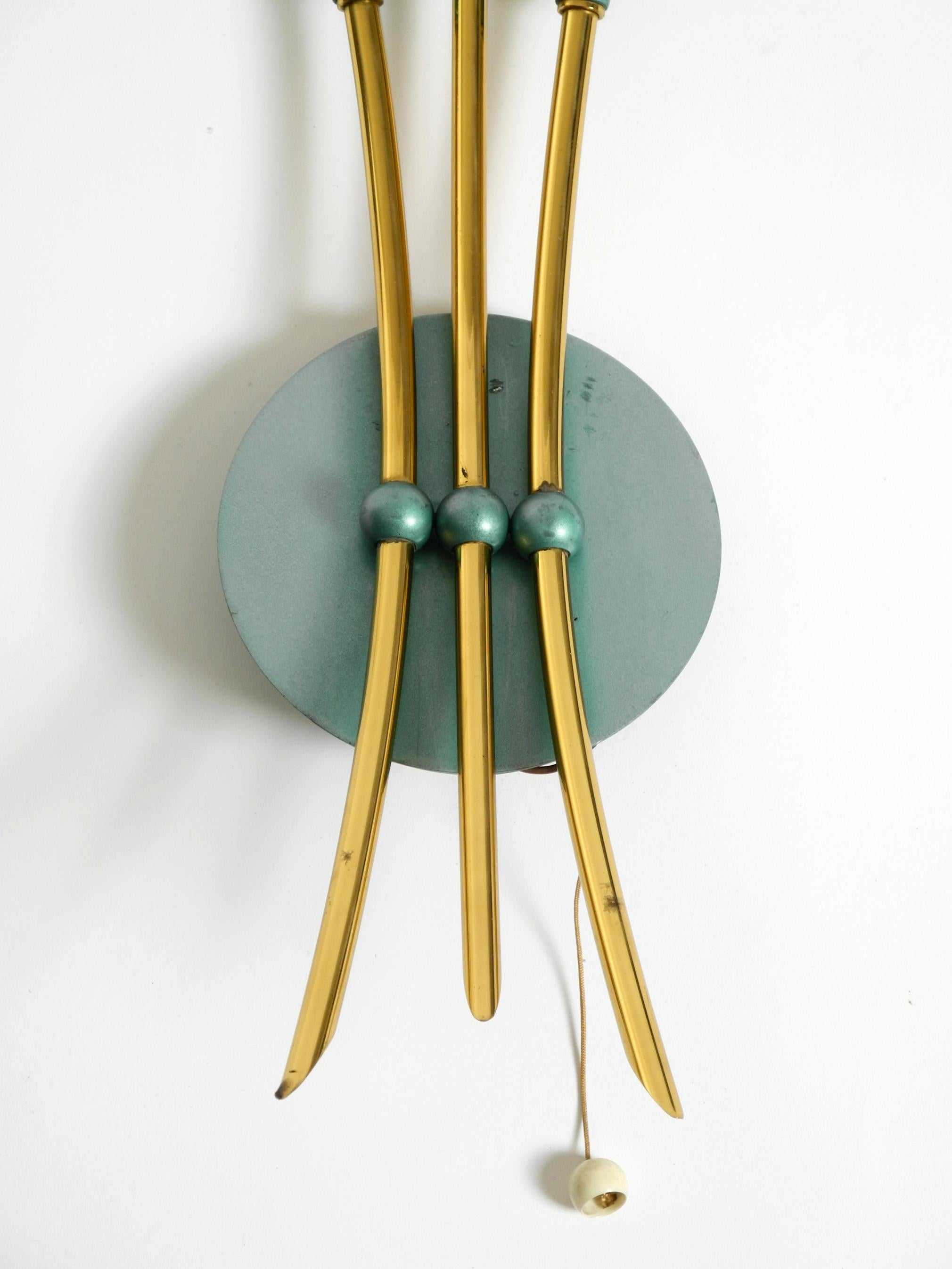 Beautiful large Mid Century Modern 3-light cone wall lamp made of brass For Sale 4