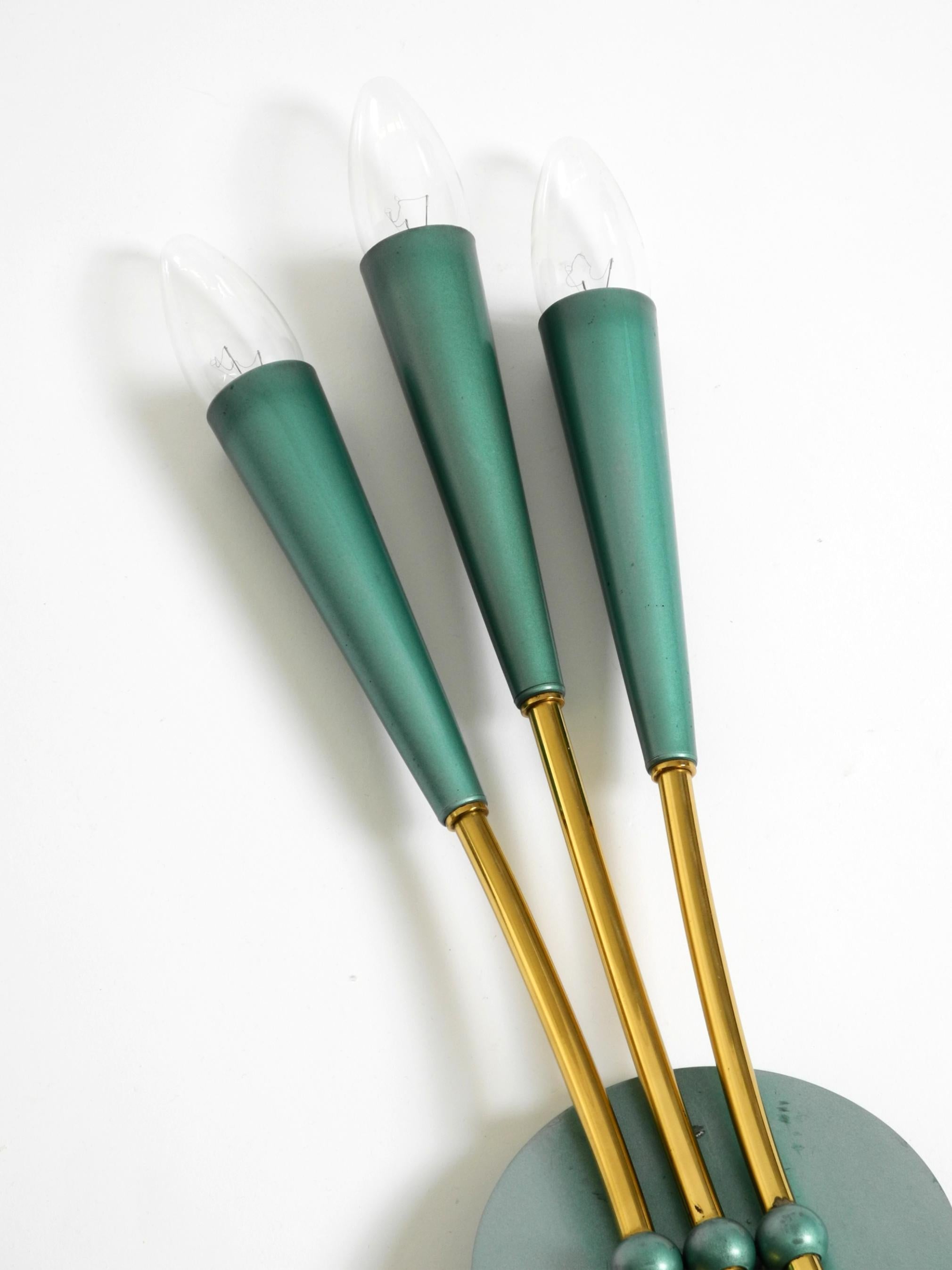 Beautiful large Mid Century Modern 3-light cone wall lamp made of brass For Sale 1