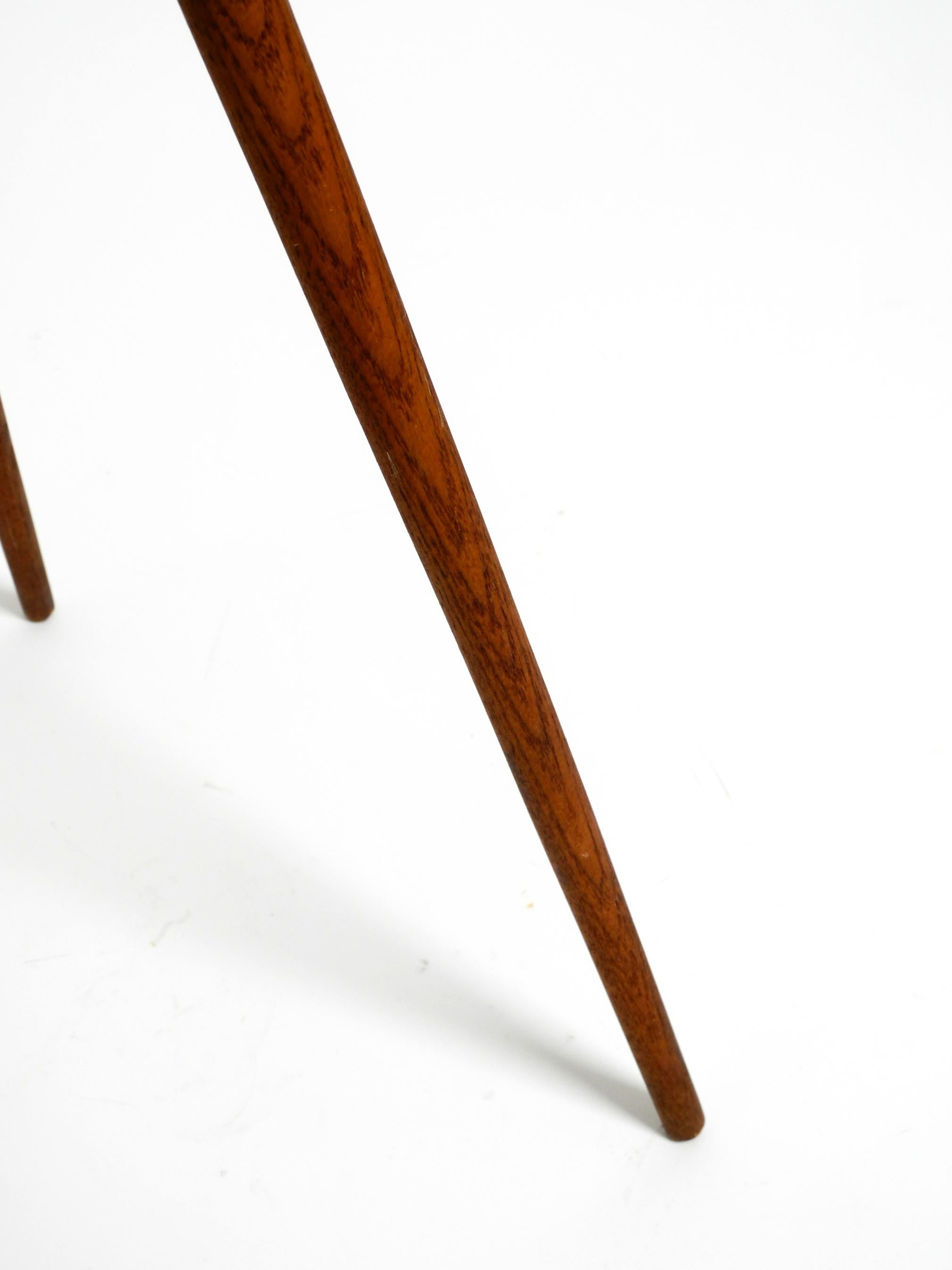 Beautiful large Mid Century Modern tripod floor lamp - height 150 cm  59.1