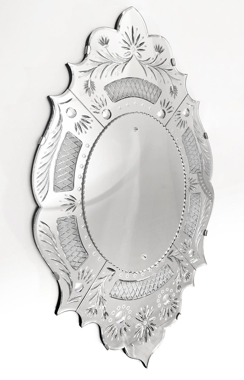 Beautiful large hand made Venetian / Murano wall mirror.
Italy, 1950s-1960s.