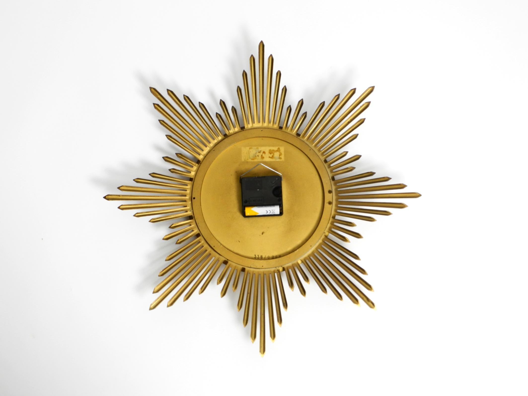 Beautiful large original 1960s brass sunburst wall clock by Junghans ATO-MAT For Sale 4