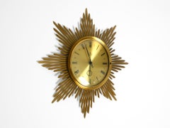 Schöne große Original 1960er Jahre Messing Sonnenschliff Wanduhr von Junghans ATO-MAT