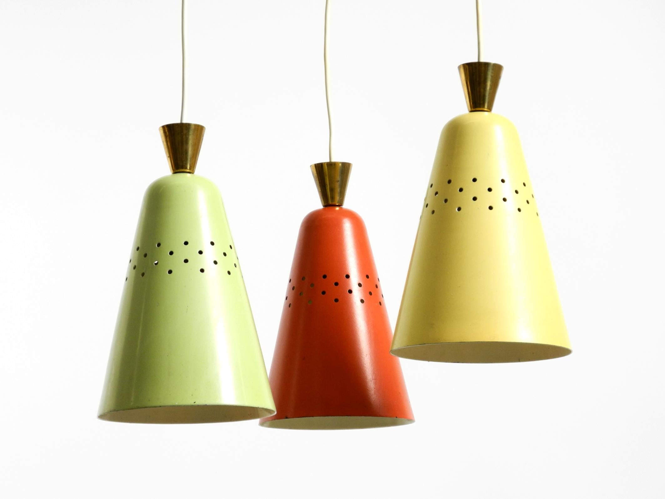 Magnifique grand plafonnier original du milieu du siècle à 3 bras de sacs colorés en vente 3