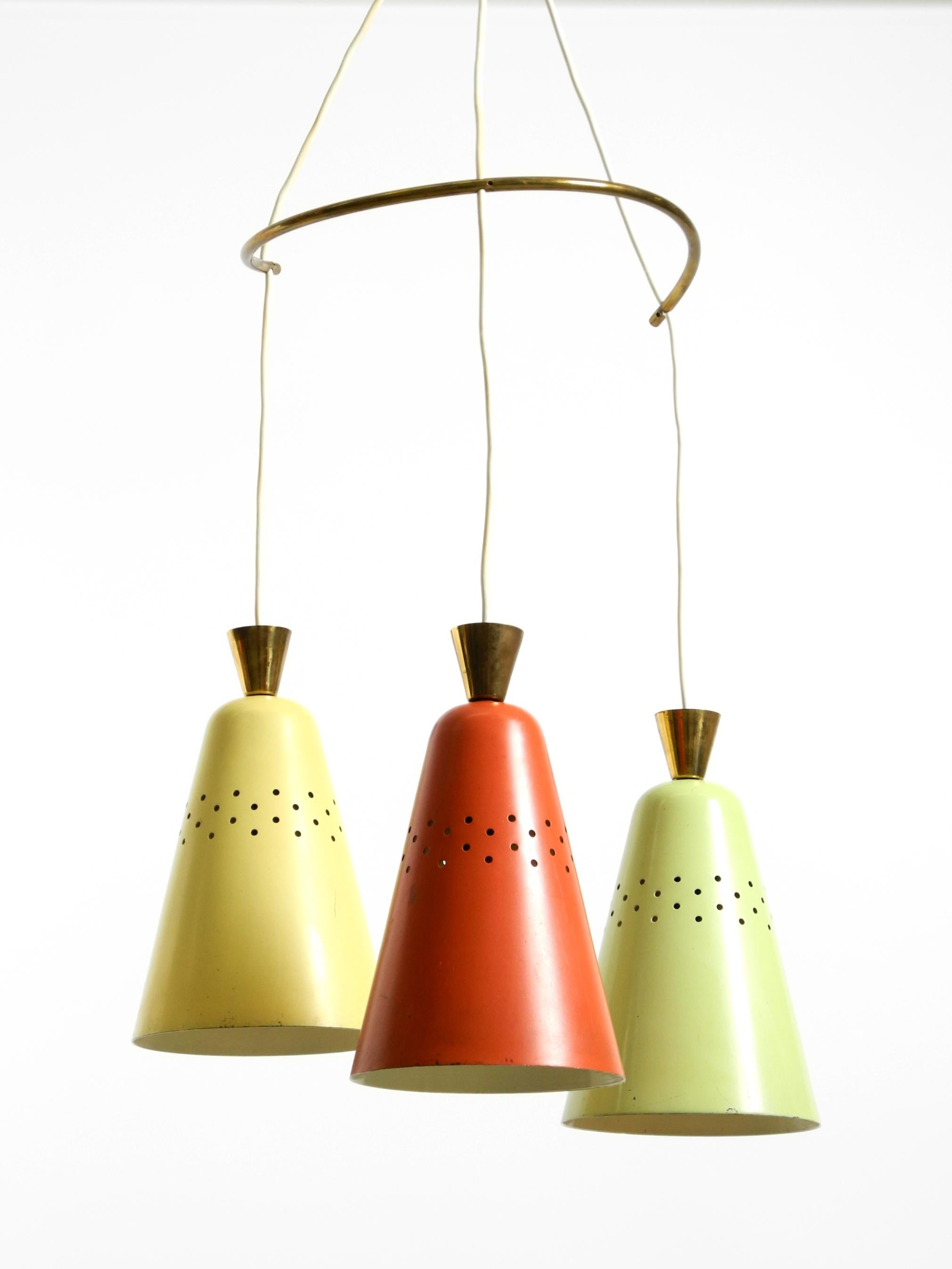 Magnifique grand plafonnier original du milieu du siècle à 3 bras de sacs colorés en vente 11