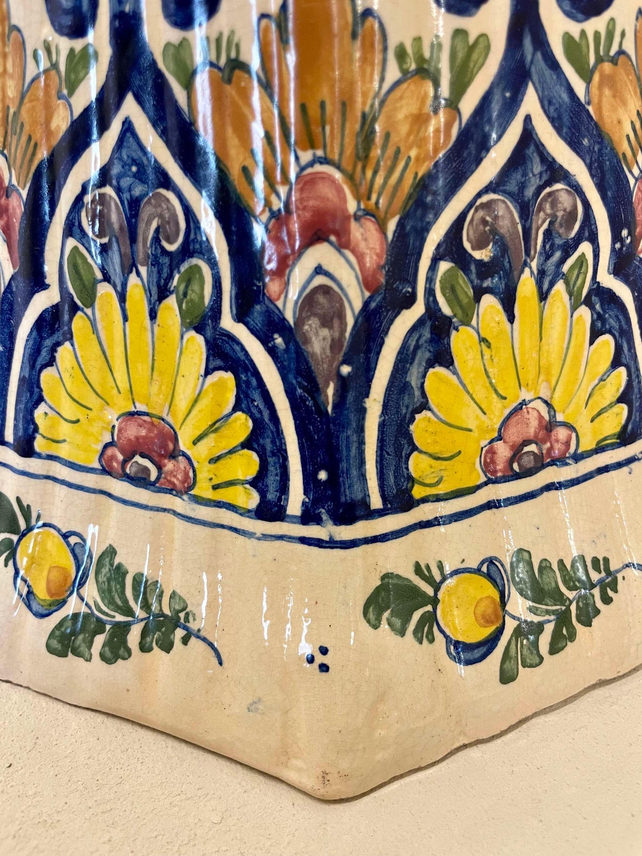Schöne große Schilfrohrsäule Hand gemalt frühen 20. c Delft Vase (Niederländisch) im Angebot