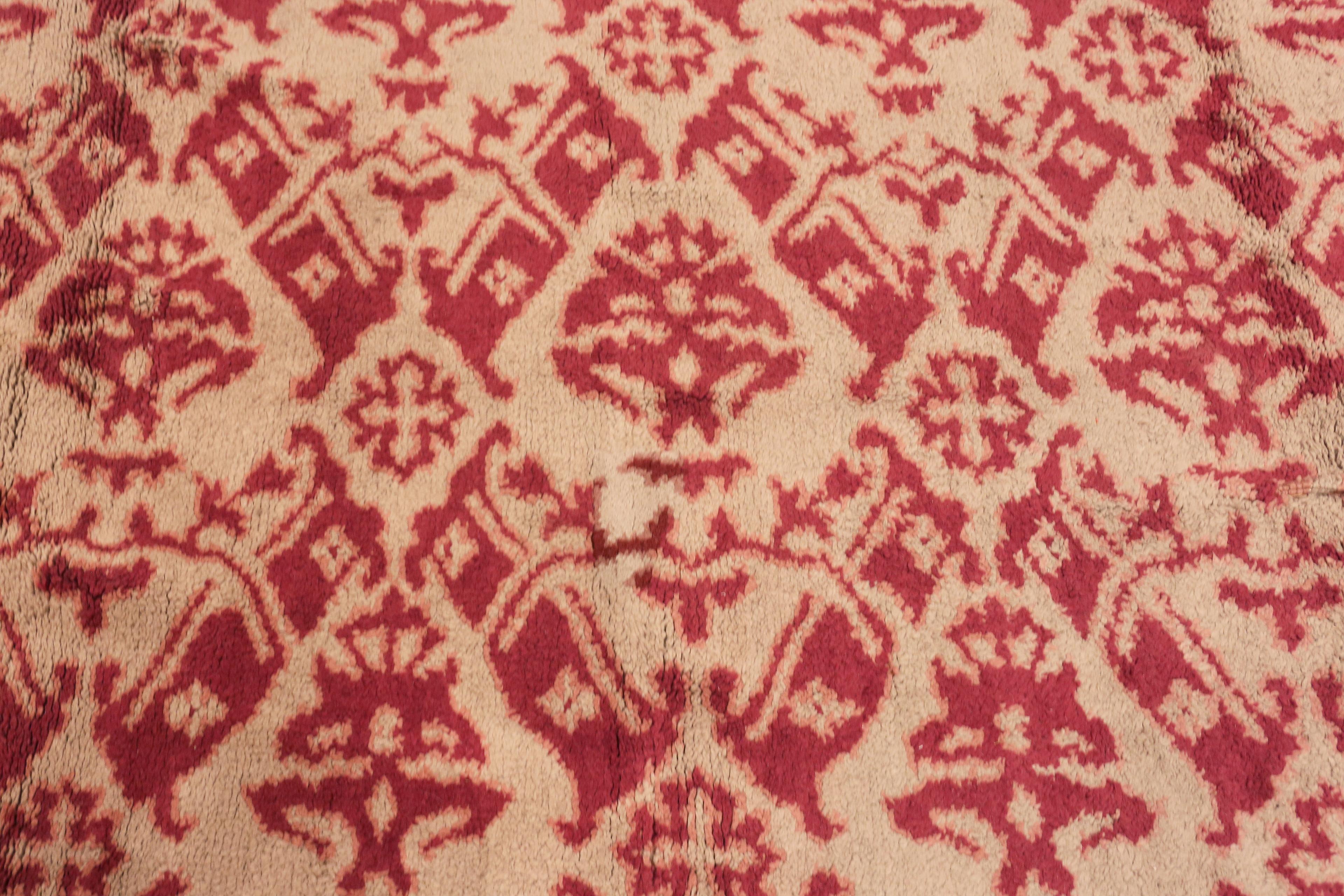 Spanish Colonial Beautiful Large Size Vintage Spanish Rug 13'10
