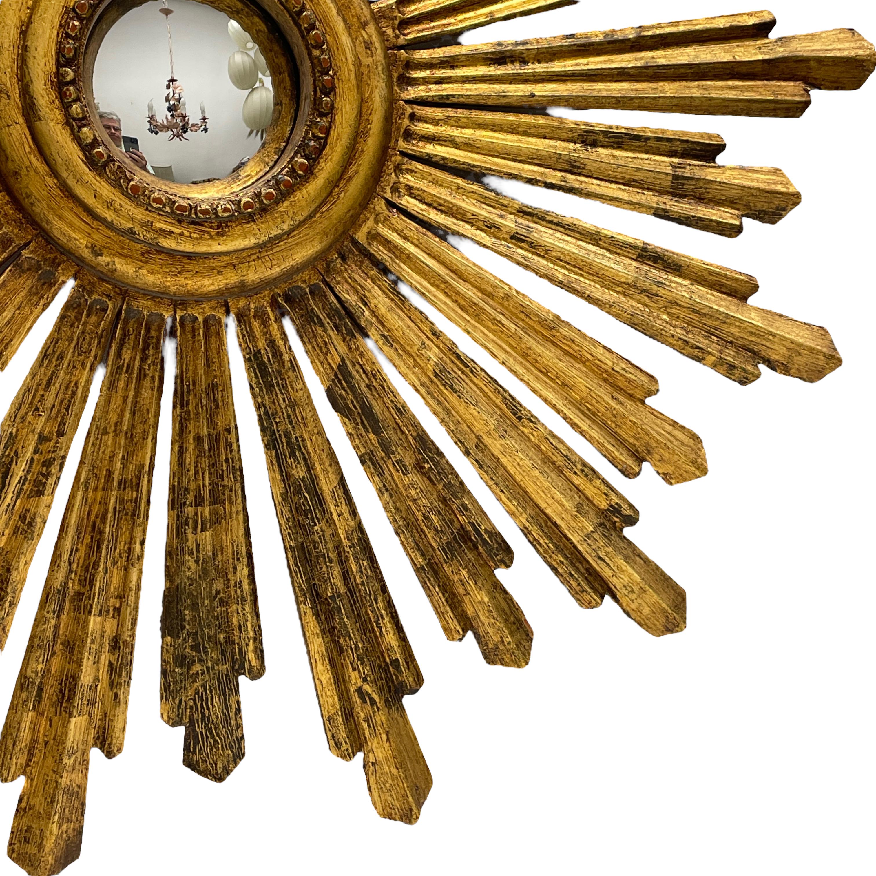 Gilt Beautiful Large Starburst Sunburst Gilded Convex Wood Mirror, Italy, circa 1960s