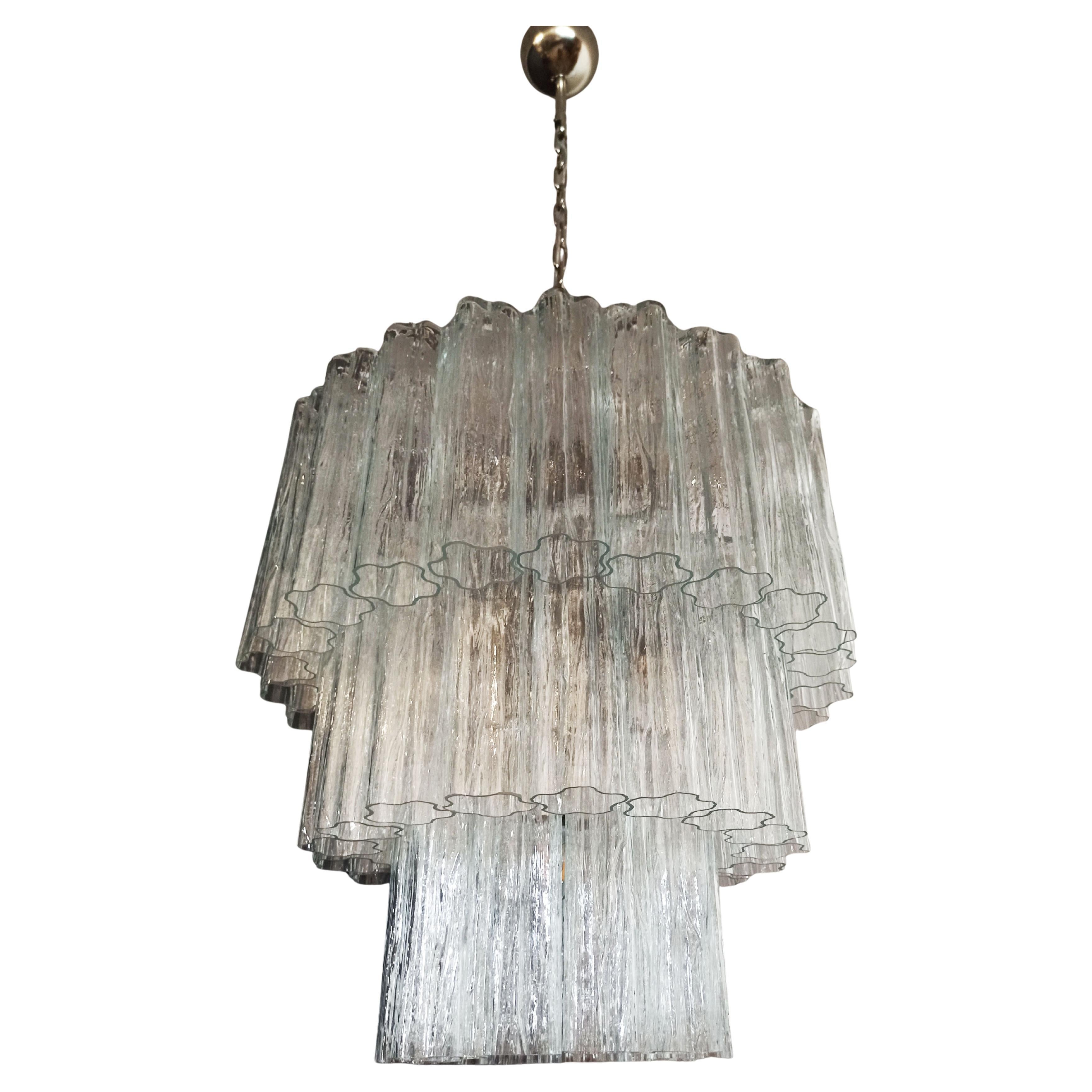 Schöner großer dreistufiger Murano Glasröhren-Kronleuchter - 52 Gläser im Angebot 9