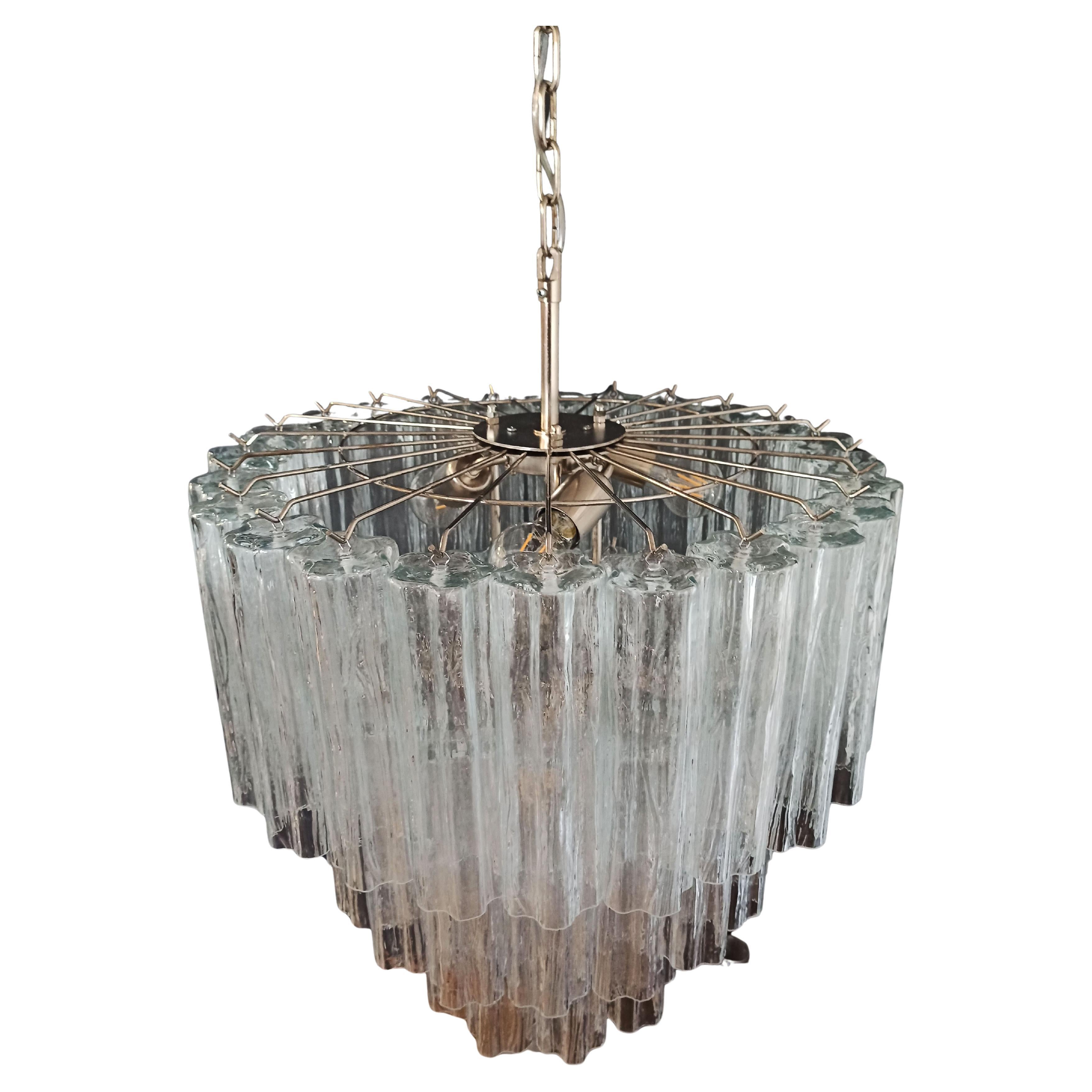 Schöner großer dreistufiger Murano Glasröhren-Kronleuchter - 52 Gläser im Angebot 10