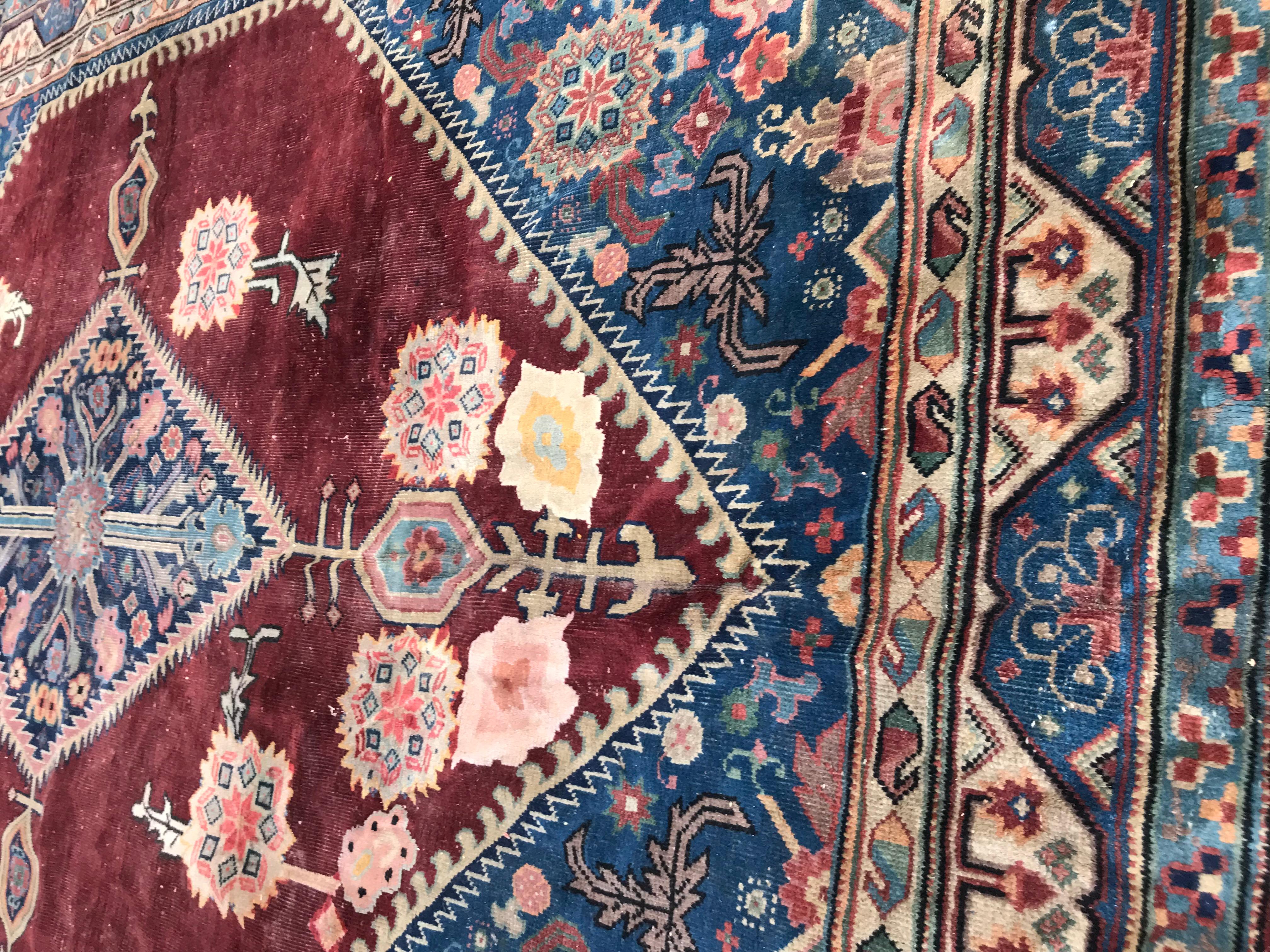 Chinois Bobyrug's Beautiful Large Vintage Samarkand Rug (en anglais) en vente