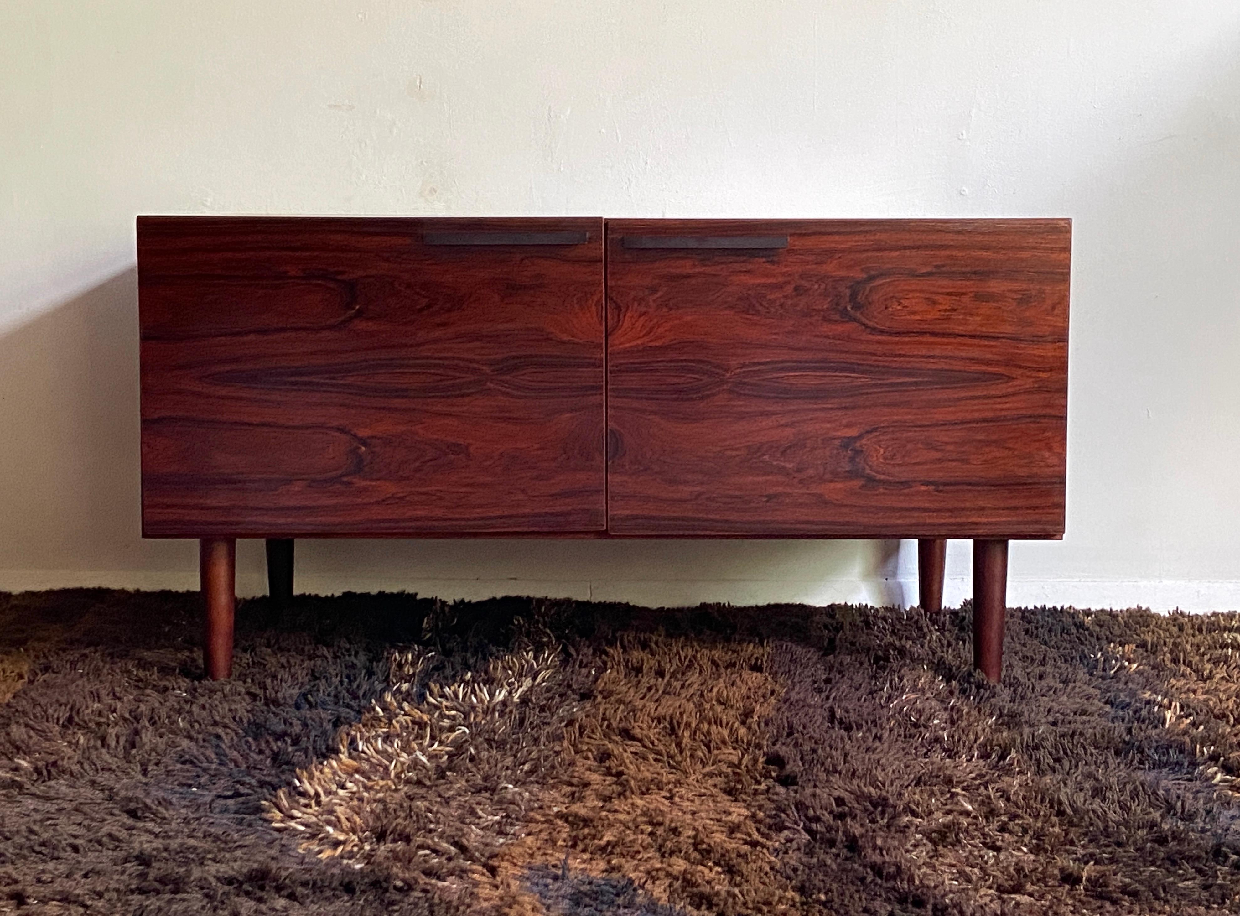 Danese Bellissimo mobile credenza in palissandro danese lb Kofod Larsen in vendita