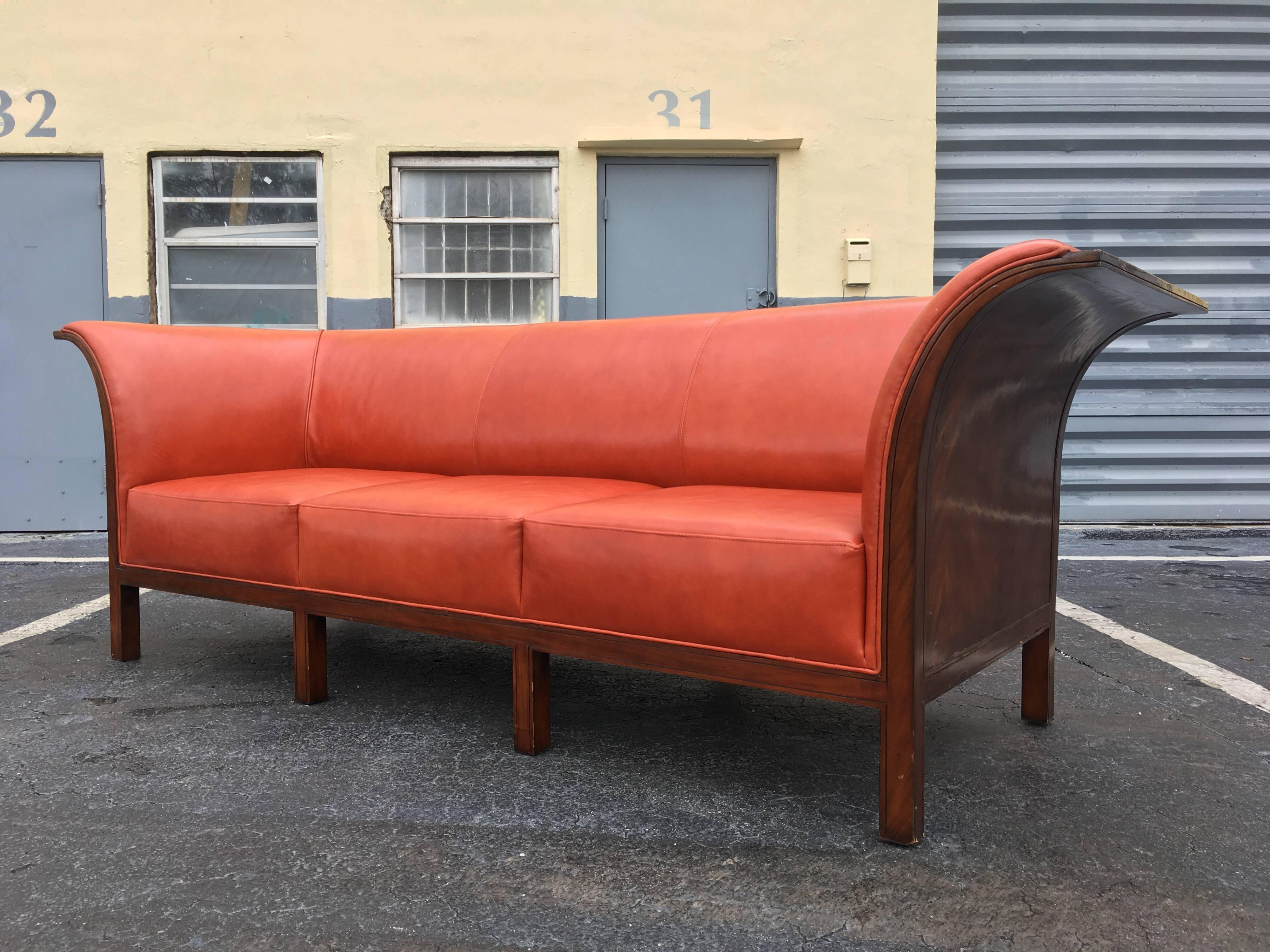 Scandinavian Modern Beautiful Leather and Mahogany Sofa in the Style of Frits Henningsen For Sale
