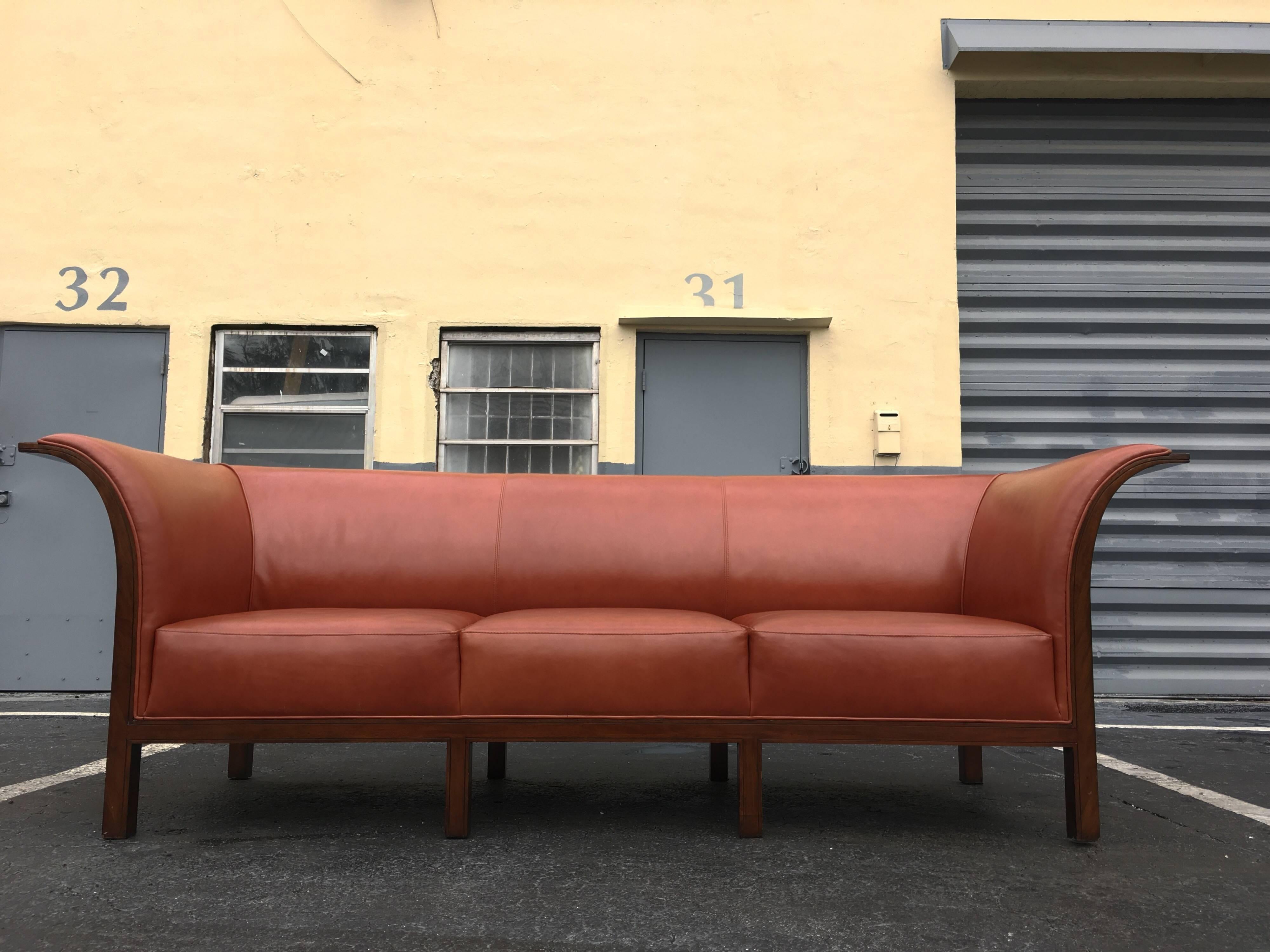 Beautiful Leather and Mahogany Sofa in the Style of Frits Henningsen In Good Condition For Sale In Miami, FL