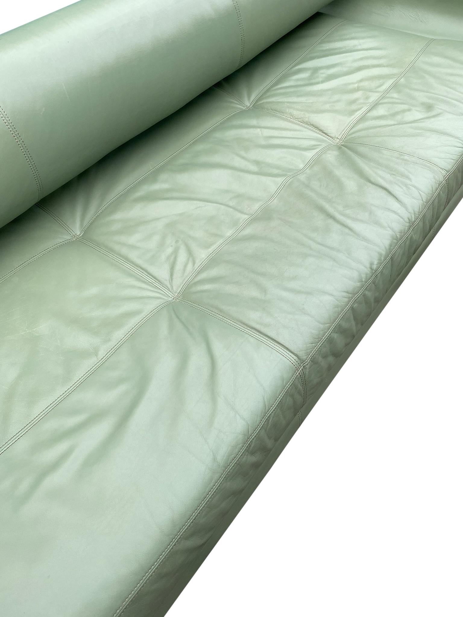 Schönes Leder Matinee Daybed Sofa von Vladimir Kagan Salbei Grünes Leder 2