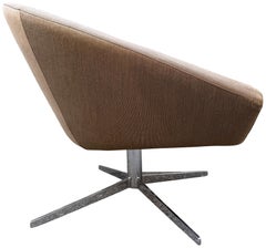 Precioso sillón Remy marrón claro para Bernhardt