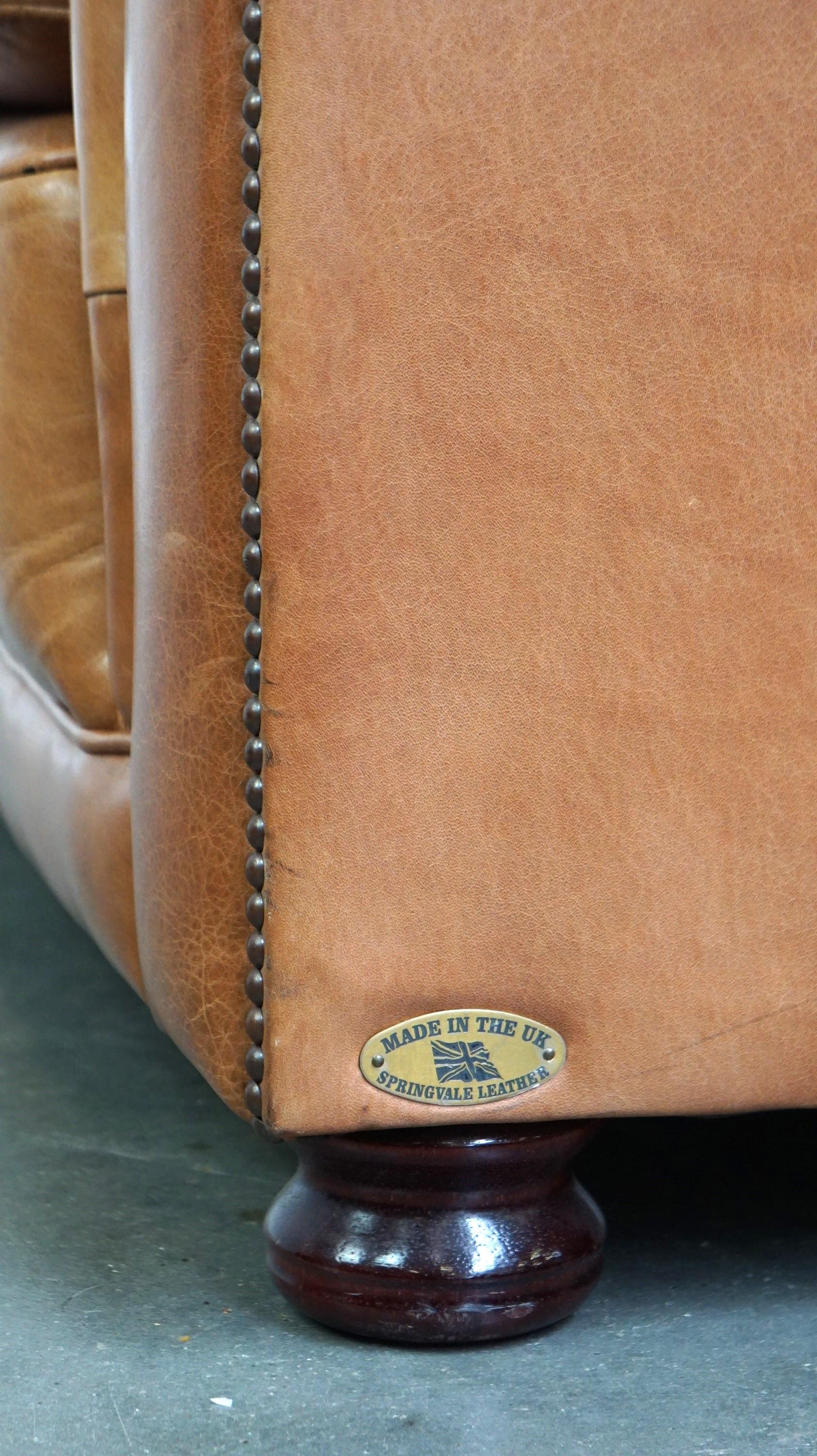 Schöner hellbrauner Springvale English Cowhide Leder Chesterfield 2-Sitzer im Angebot 4