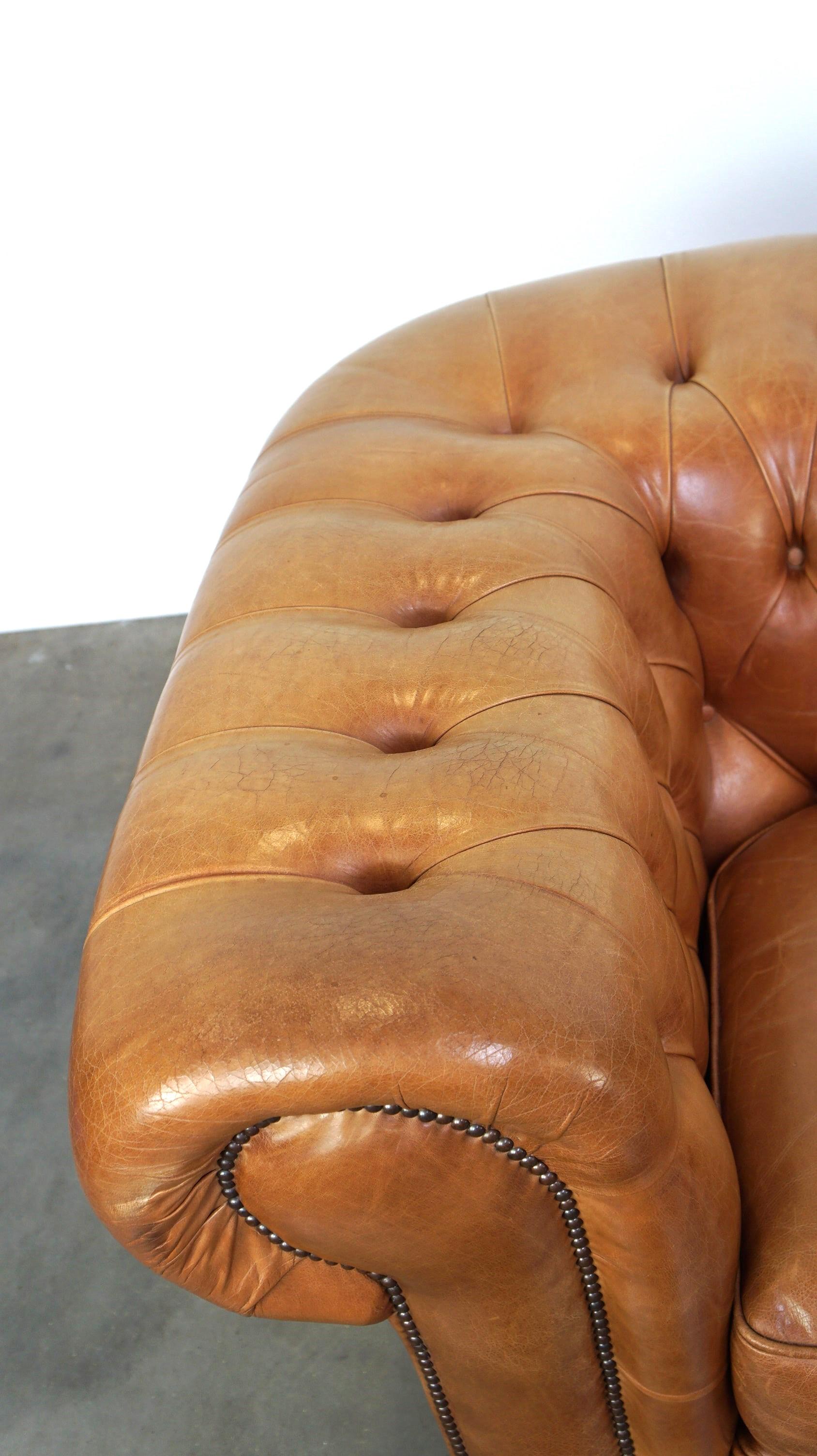 Schöner hellbrauner Springvale English Cowhide Leder Chesterfield 2-Sitzer (Rindsleder) im Angebot