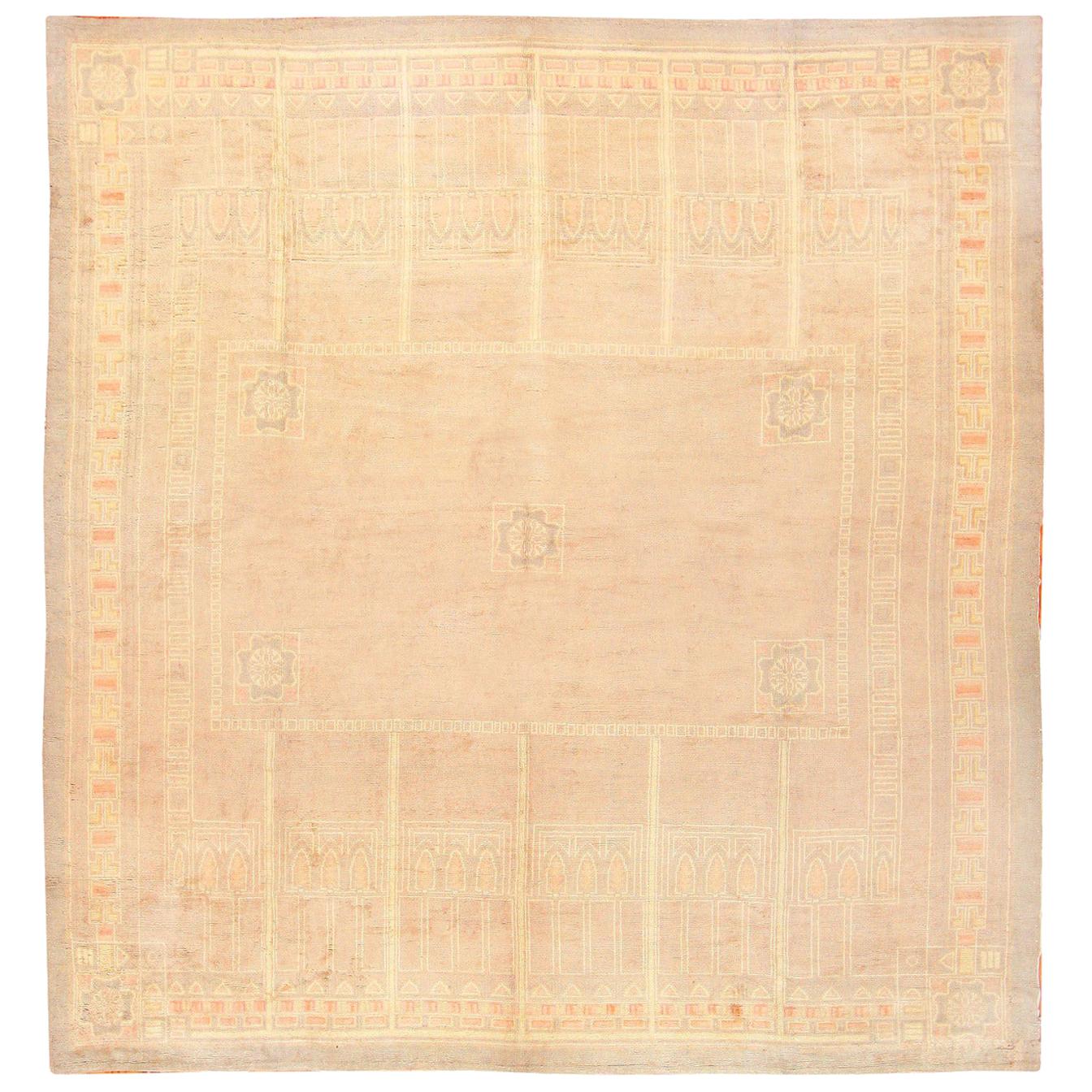 French Deco Rug. Size: 13 ft 7 in x 14 ft 2 in For Sale