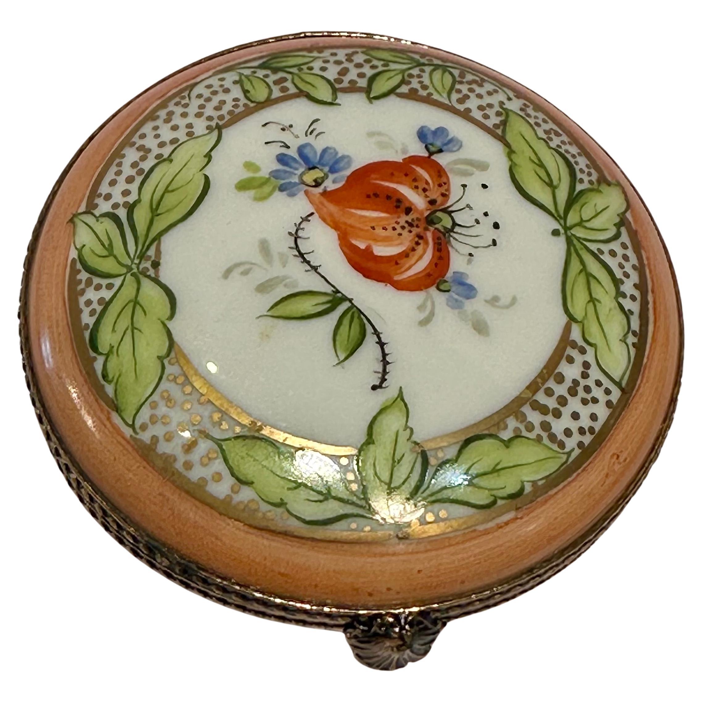 Preciosa Caja de Baratijas de Porcelana Circular Pintada a Mano de Limoges Francia 