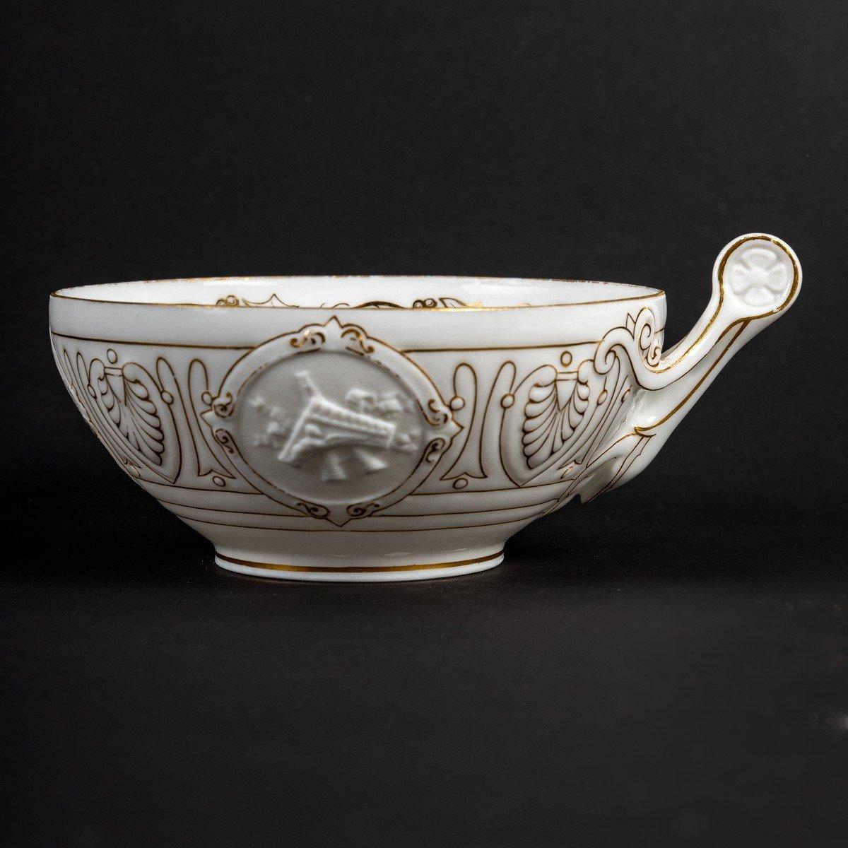Magnifique tasse en porcelaine de Limoges de Jean Pouyat Bon état - En vente à Saint-Ouen, FR