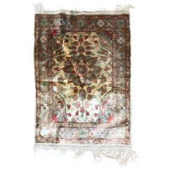 Magnifique petit tapis turc en soie fine de Cesar