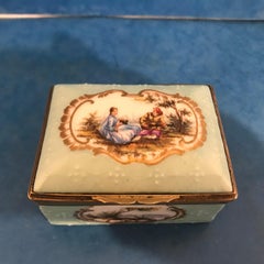 Beautiful Little French 1780 Painted Porcelain Box