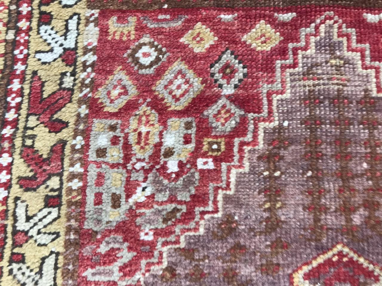 Laine Le magnifique petit tapis turc Yastik de Bobyrug en vente
