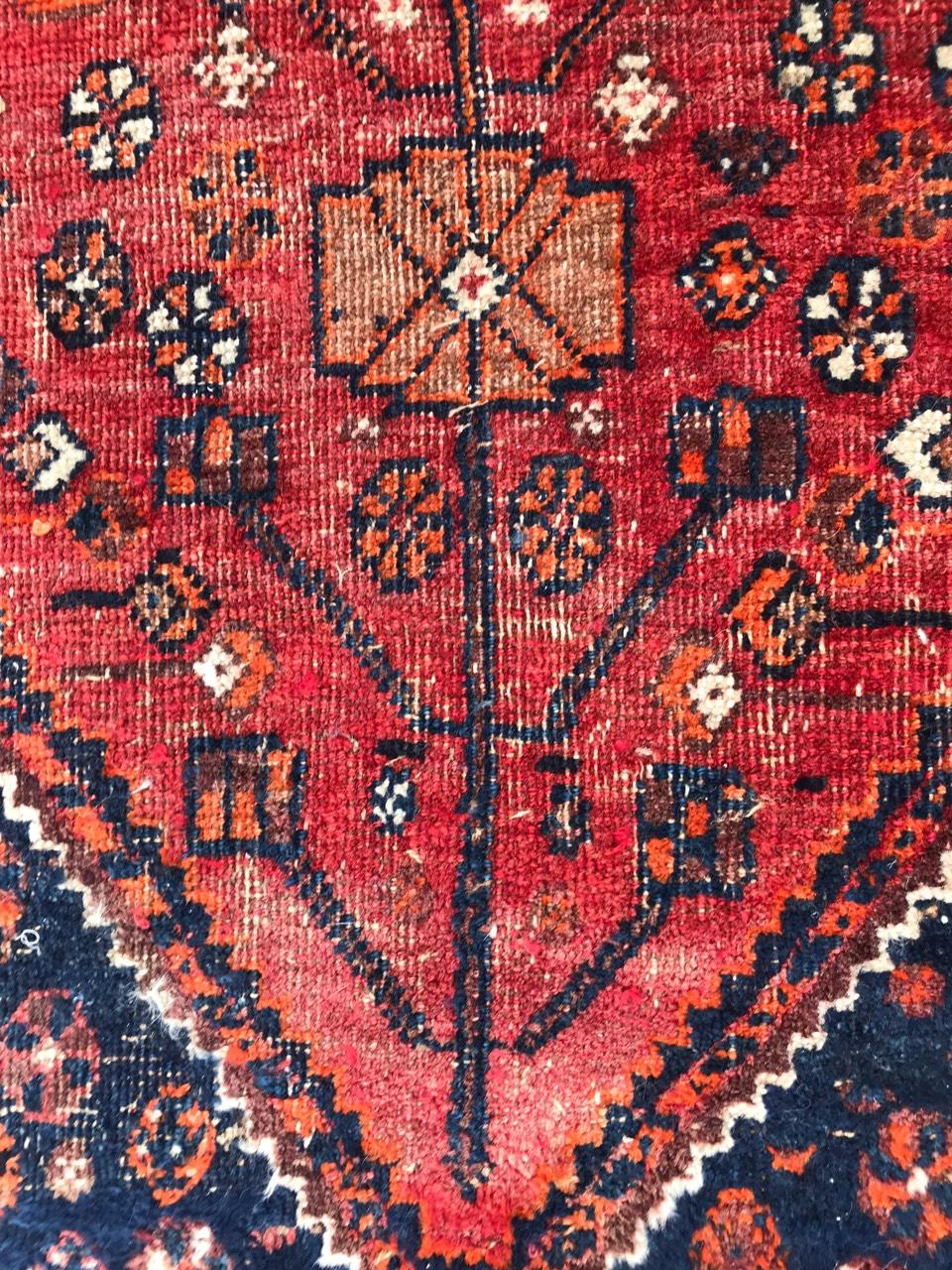 Bobyrug’s Beautiful Little Vintage Shiraz Rug For Sale 4