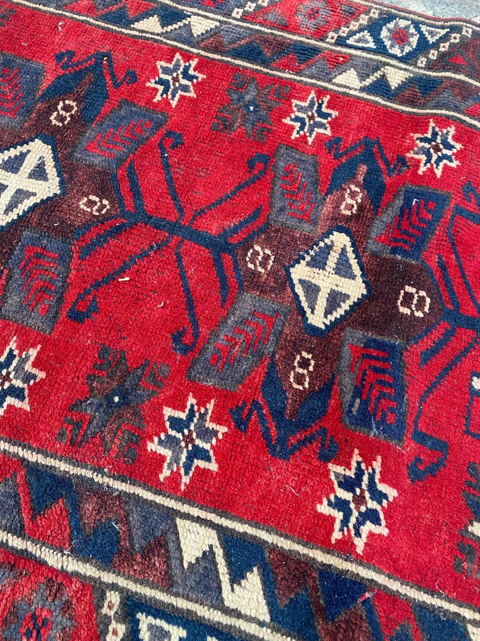 Le magnifique petit tapis turc vintage de Bobyrug en vente 5