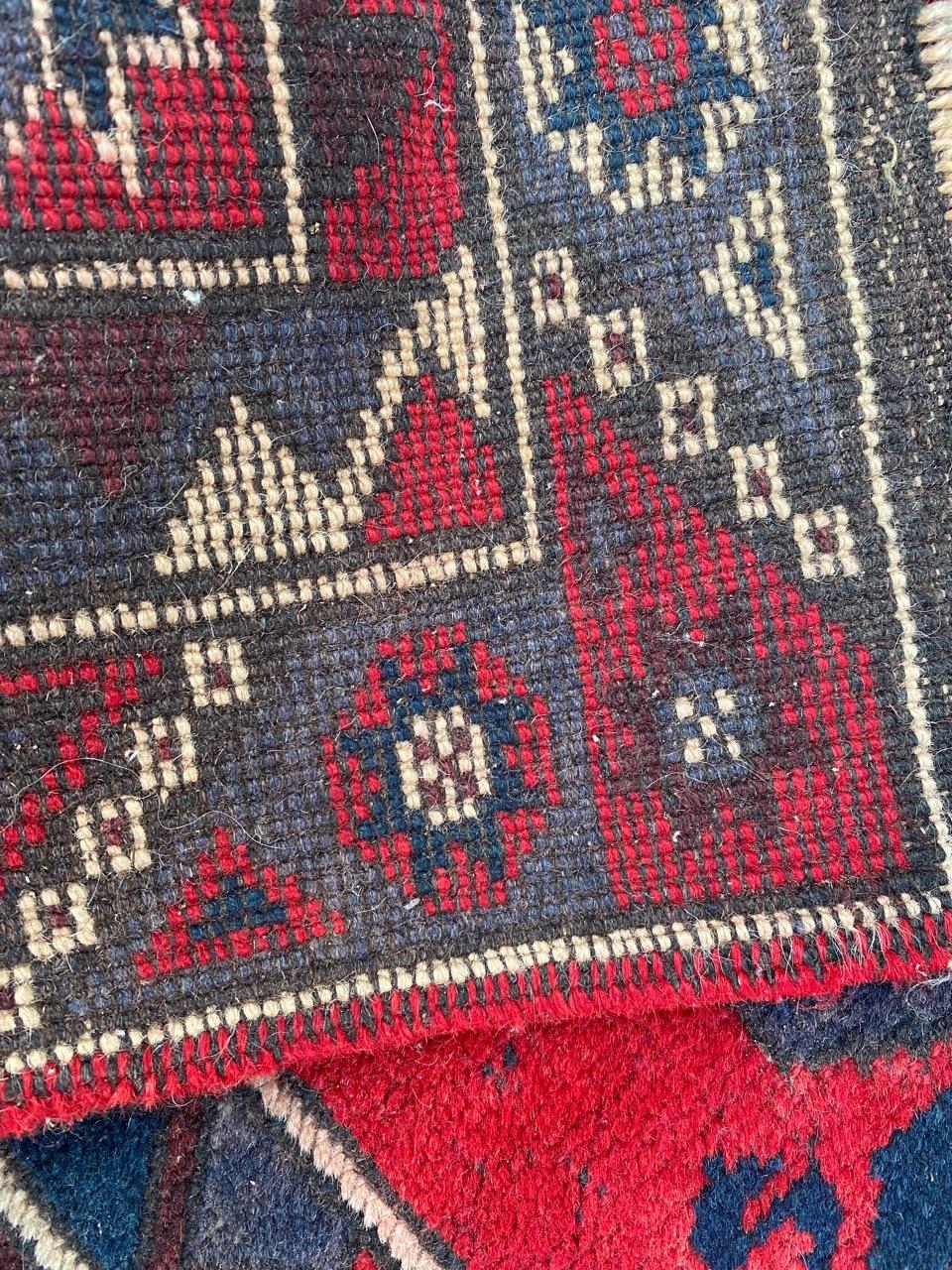 Le magnifique petit tapis turc vintage de Bobyrug en vente 6