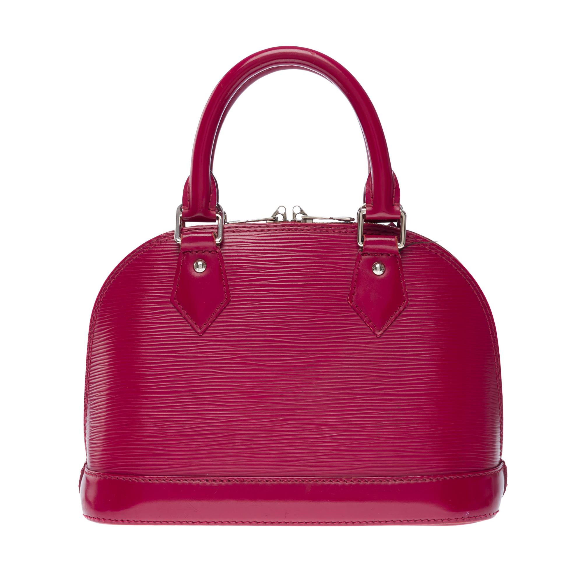 Women's Beautiful Louis Vuitton Alma BB handbag strap in Fuchsia épi leather, SHW