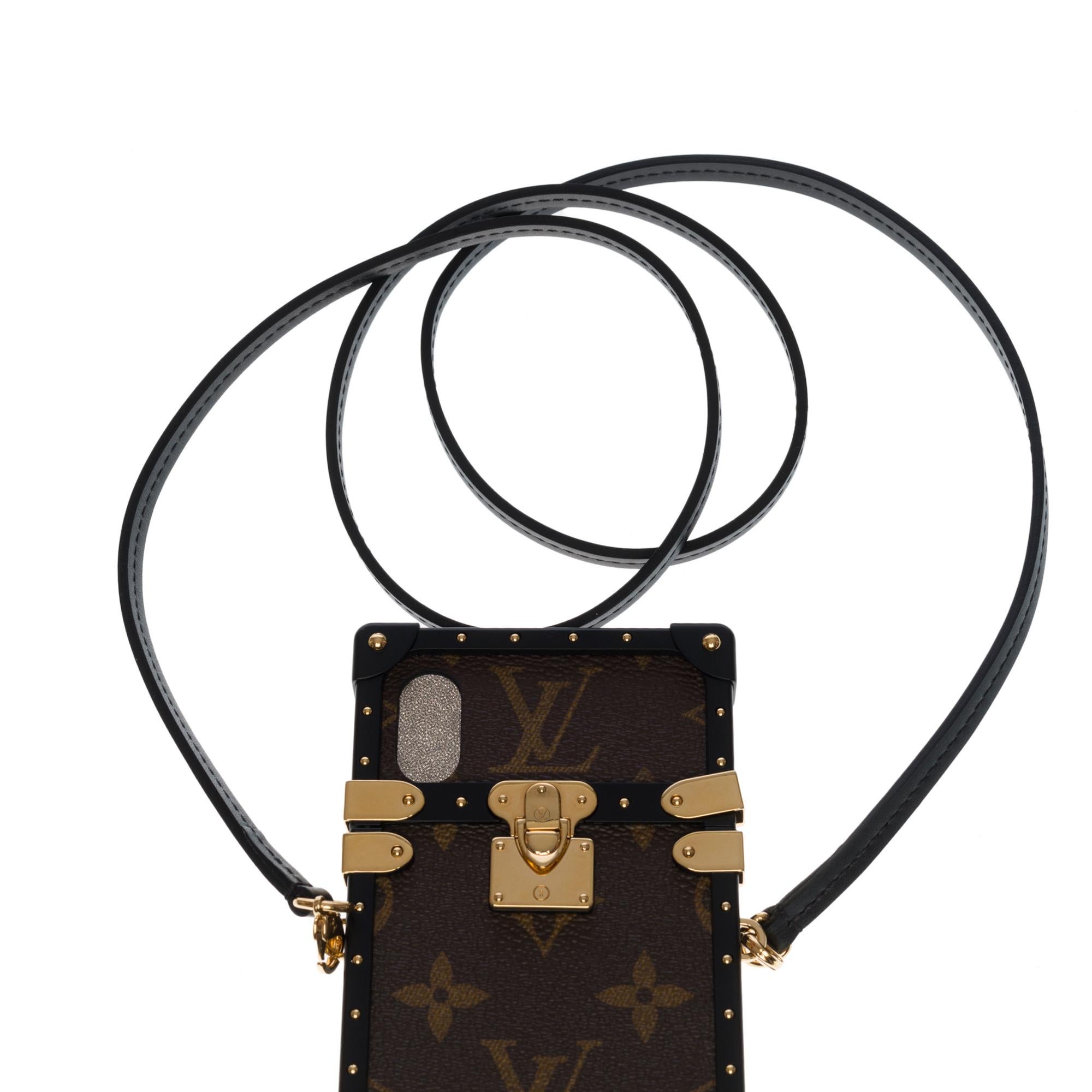 Women's or Men's Beautiful Louis Vuitton EyeTrunk iPhone X case in brown monogram coated canvas For Sale