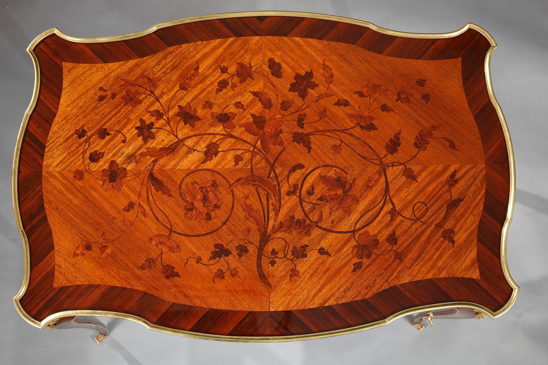 Late 19th Century Louis XV Style Table Attributed to J.E. Zwiener, France, circa 1880 For Sale