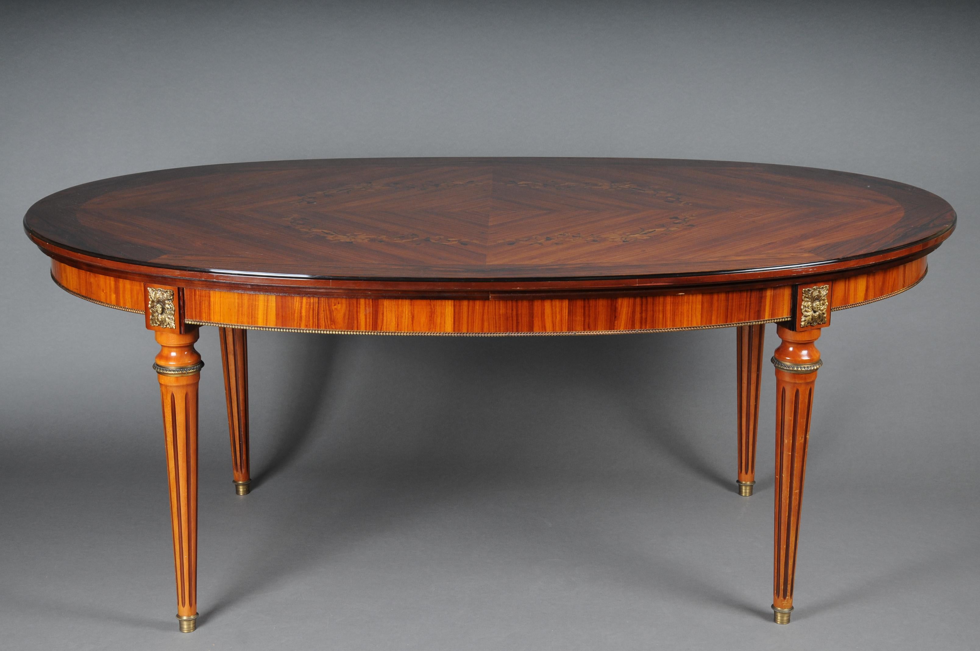 Beautiful Louis XVI Dining Room Table / Table 20th Century Extendable 4