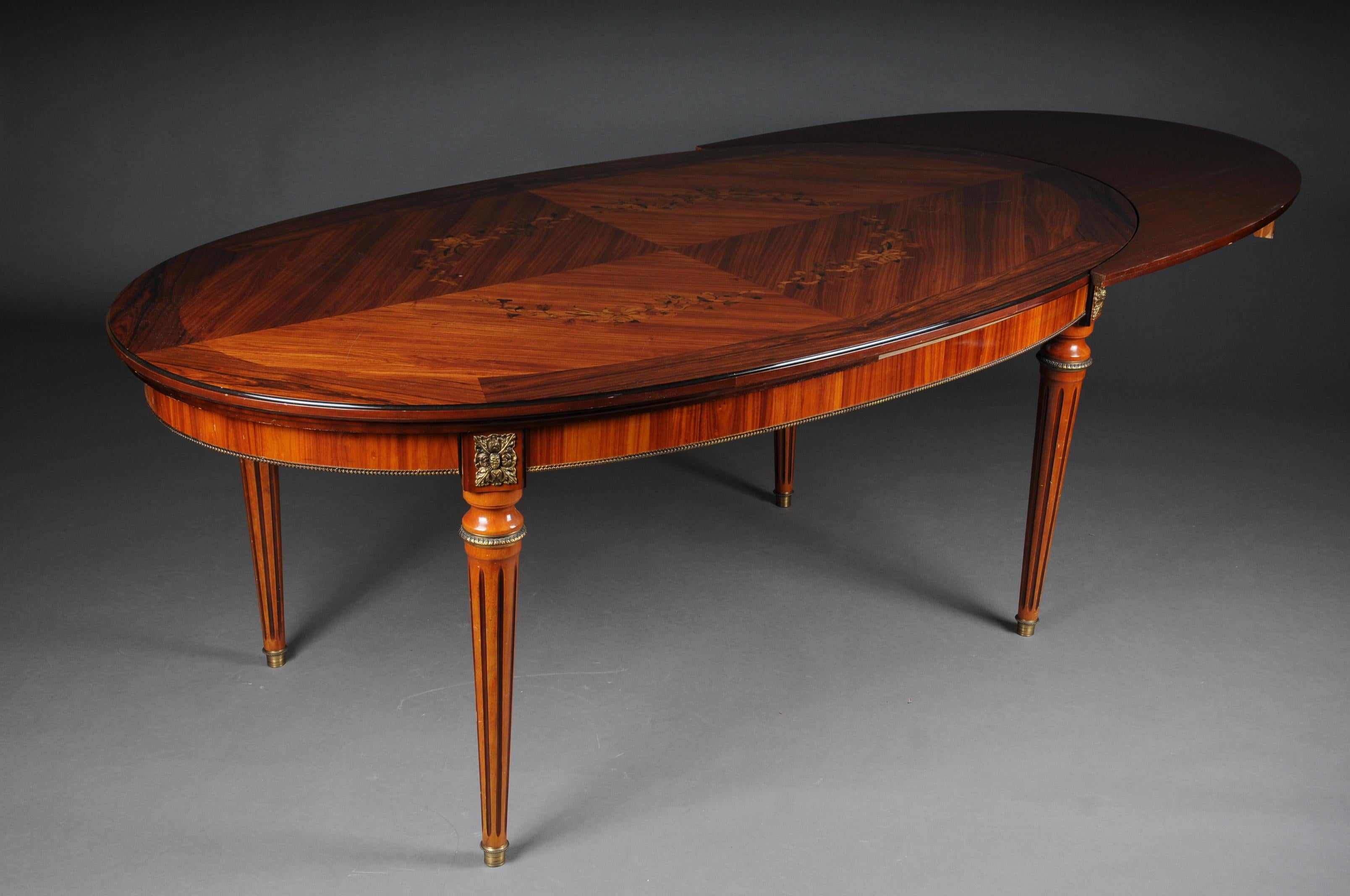 Veneer Beautiful Louis XVI Dining Room Table / Table 20th Century Extendable