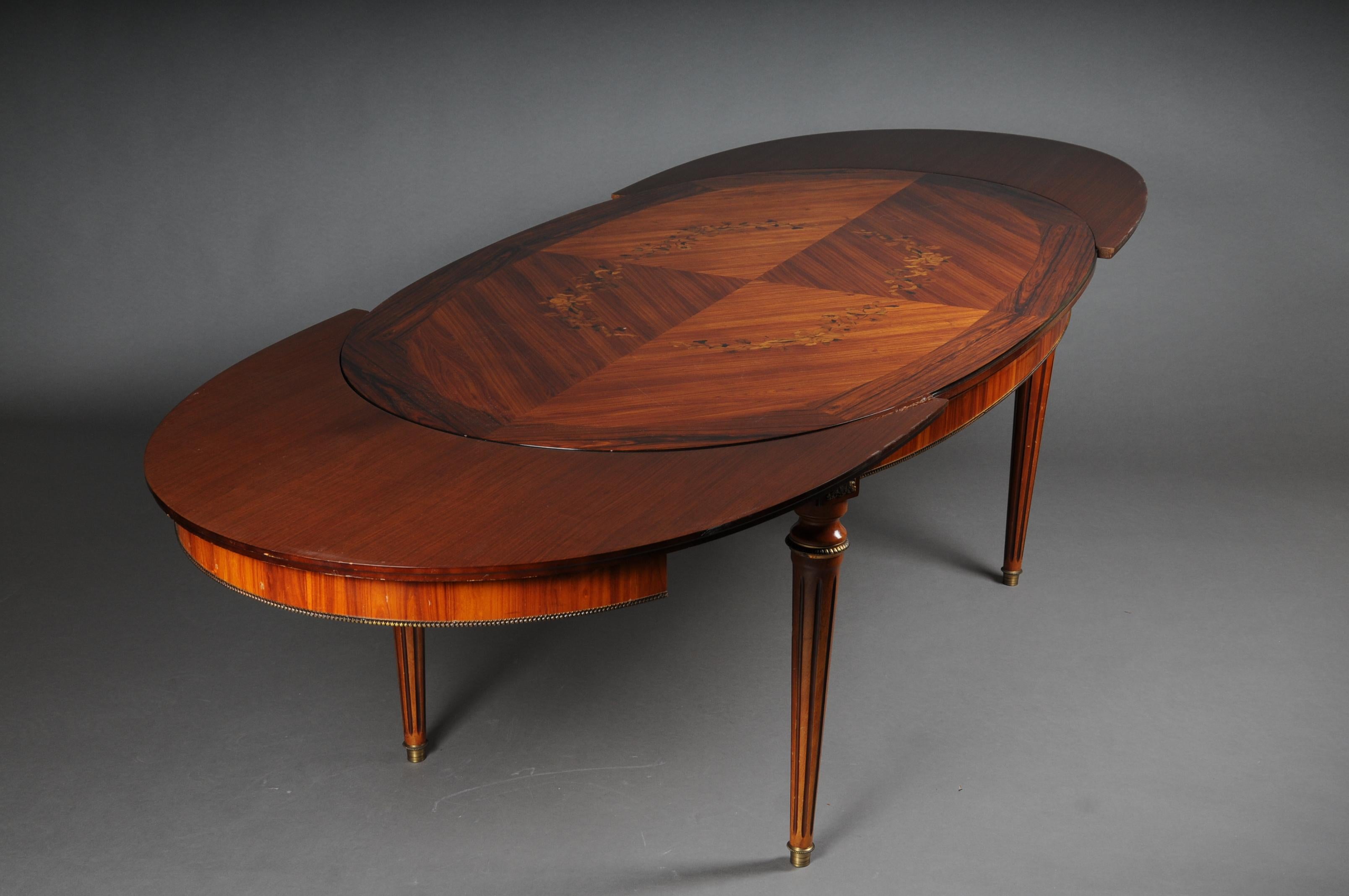 Tulipwood Beautiful Louis XVI Dining Room Table / Table 20th Century Extendable